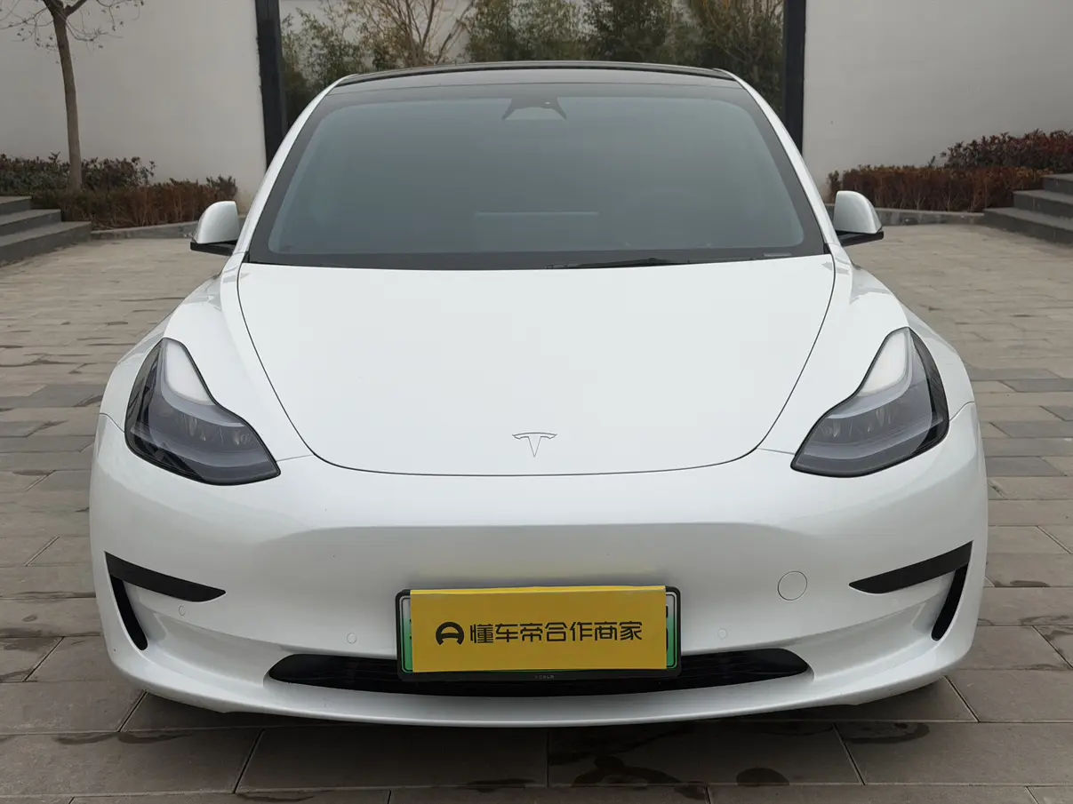 Tesla Model 3  из Китая