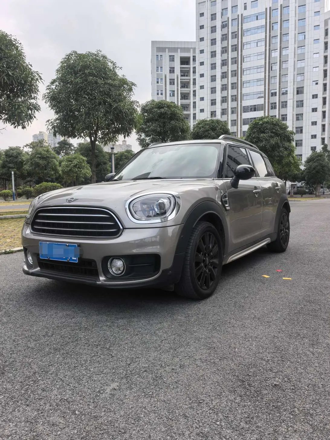 MINI COUNTRYMAN