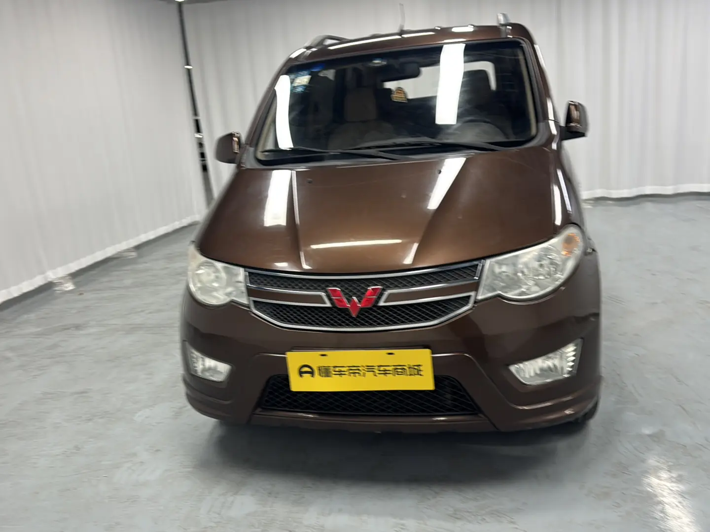 Wuling Hongguang  из Китая