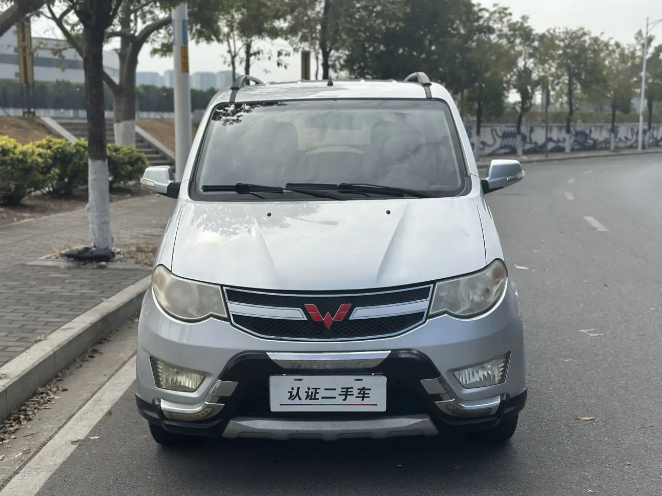 Wuling Hongguang  из Китая