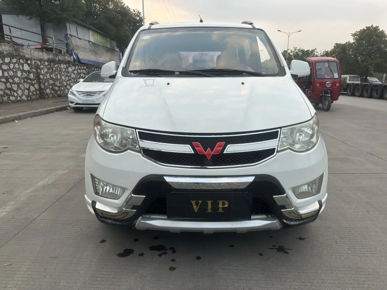 Wuling Hongguang  из Китая