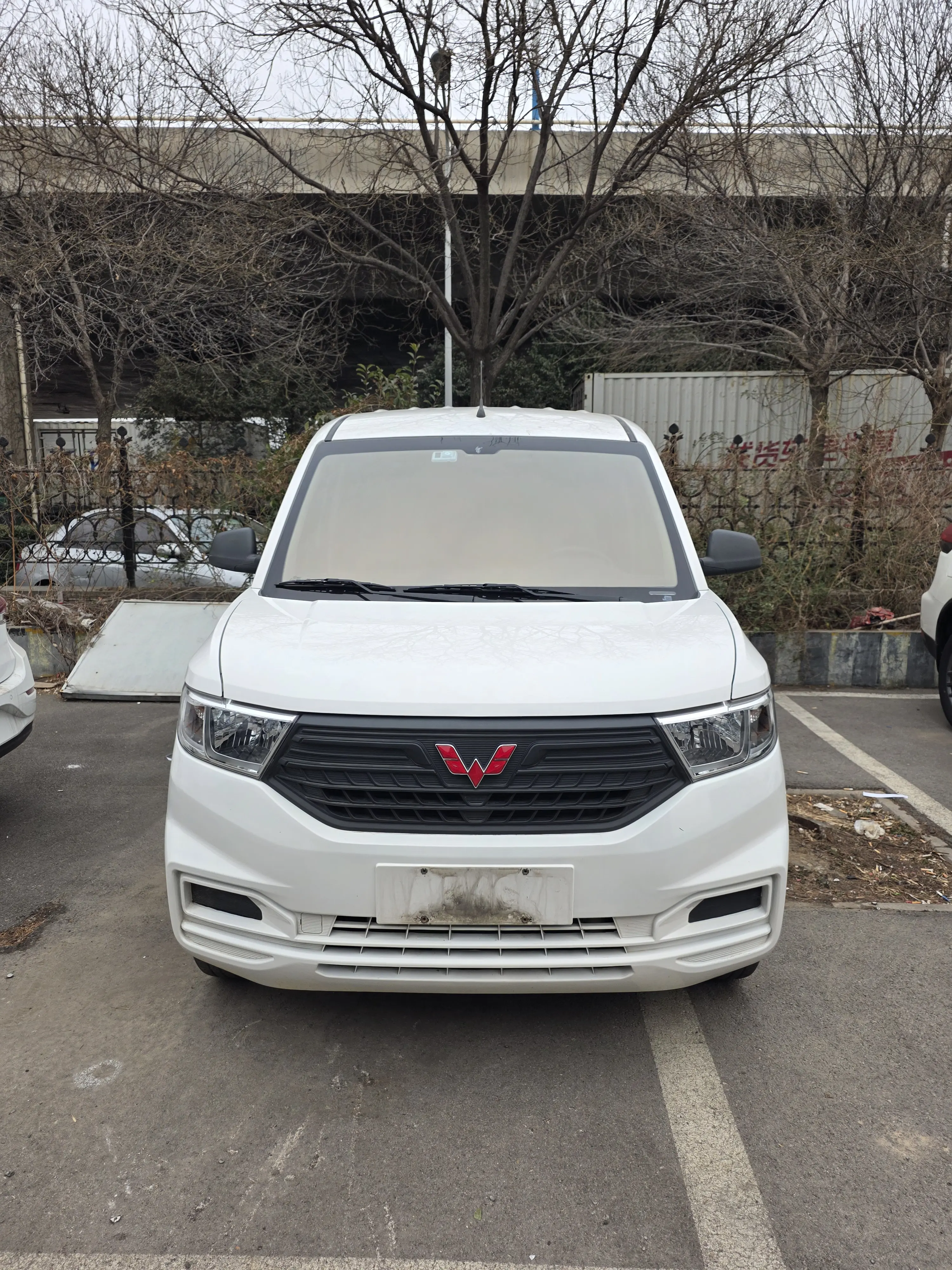Wuling Hongguang V  из Китая