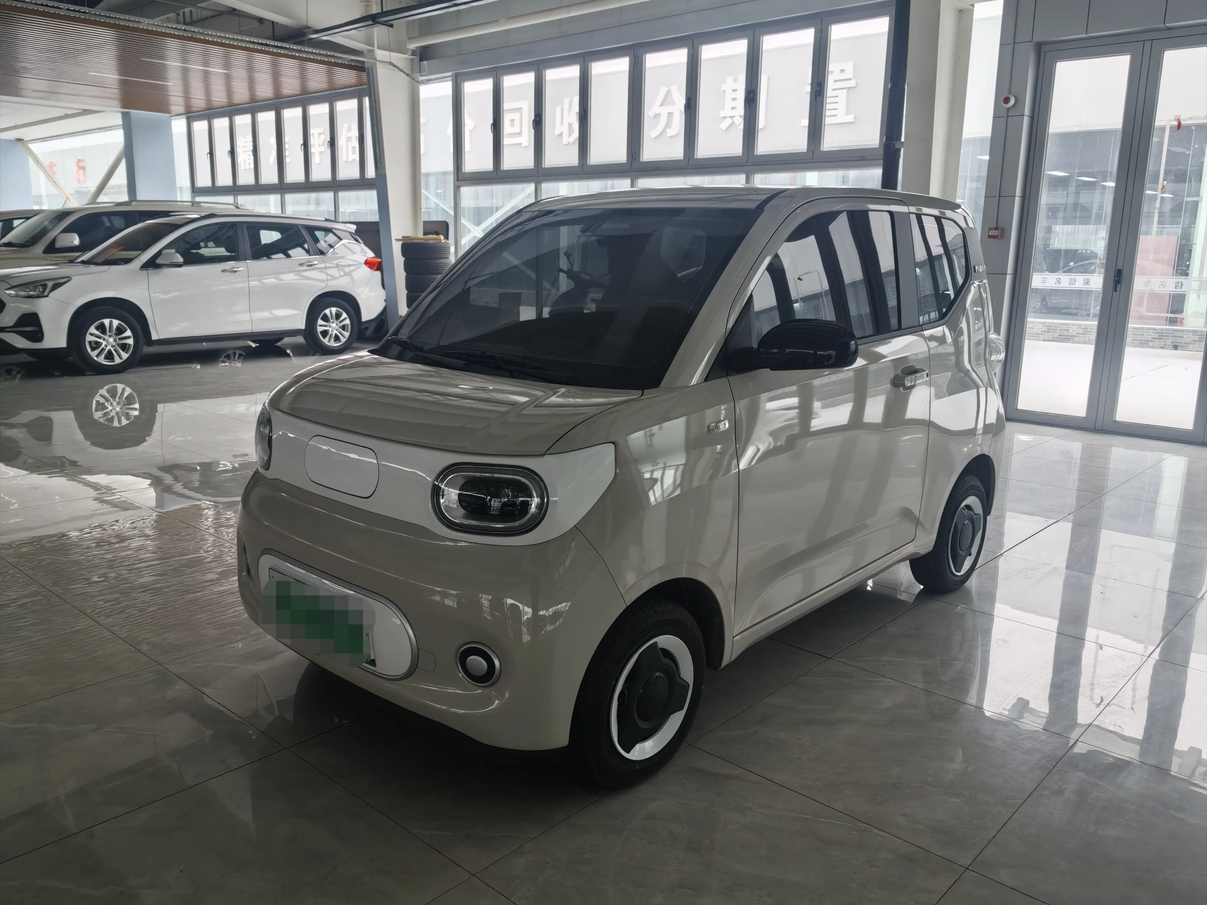 Wuling Hongguang MINIEV  из Китая