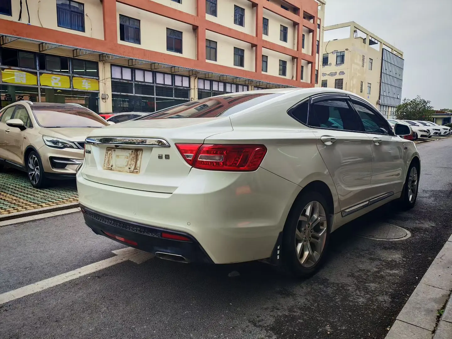 Geely Borui  из Китая