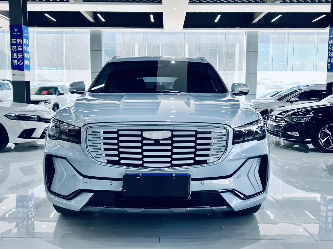 Geely Monjaro (Xingyue L)  из Китая