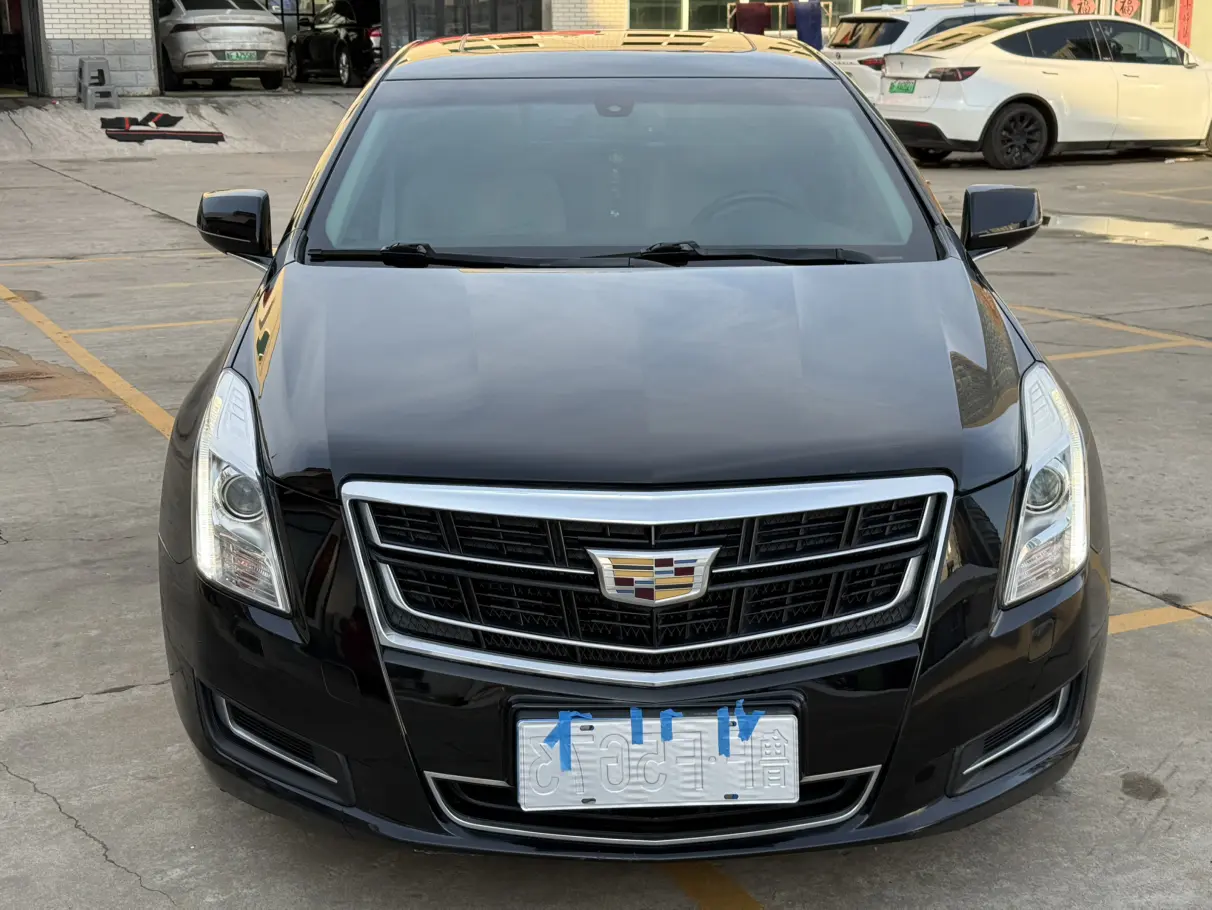 Cadillac XTS  из Китая
