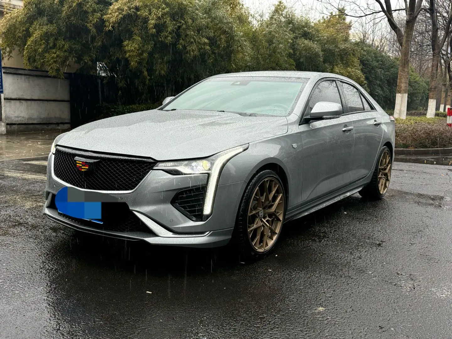 Cadillac CT4  из Китая