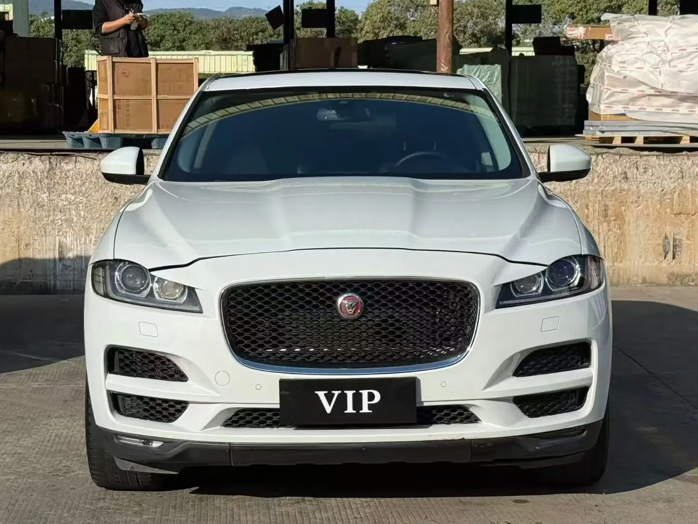 Jaguar F-PACE  из Китая