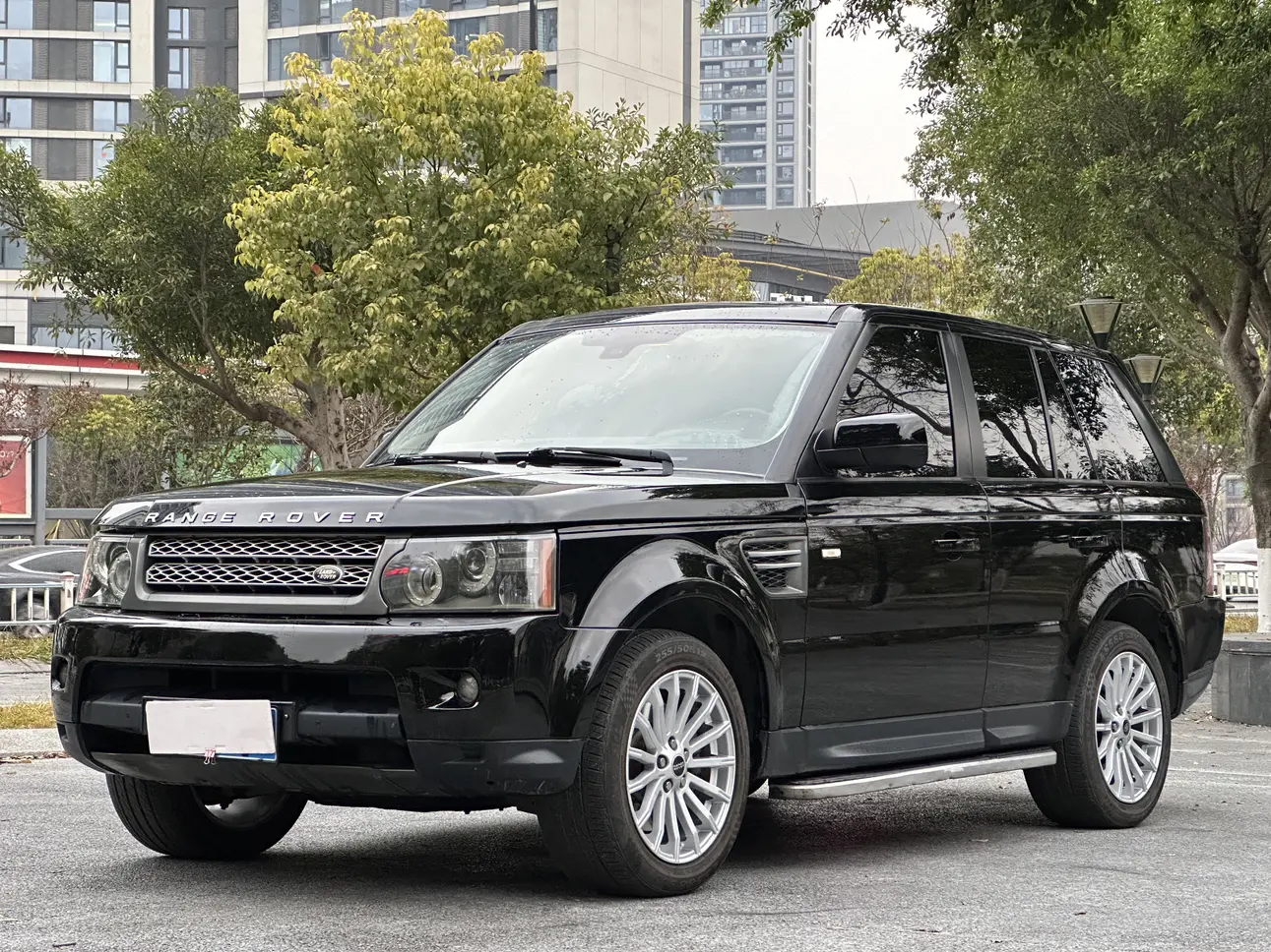 Land Rover Range Rover Sport  из Китая