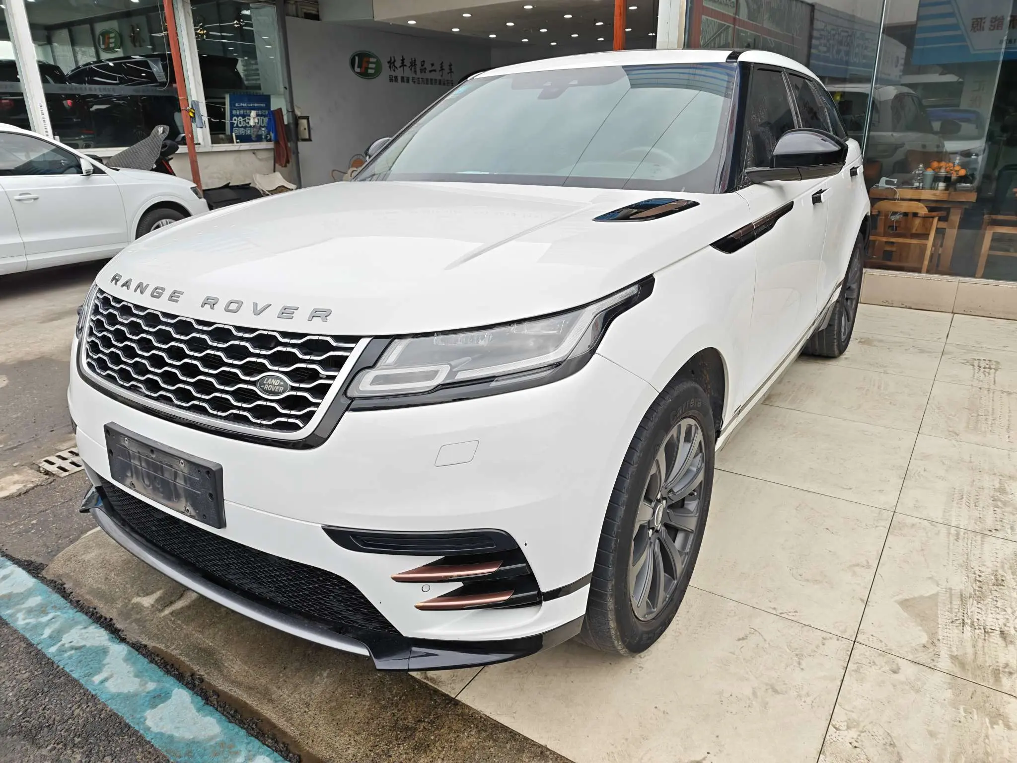 Land Rover Range Rover Velar
