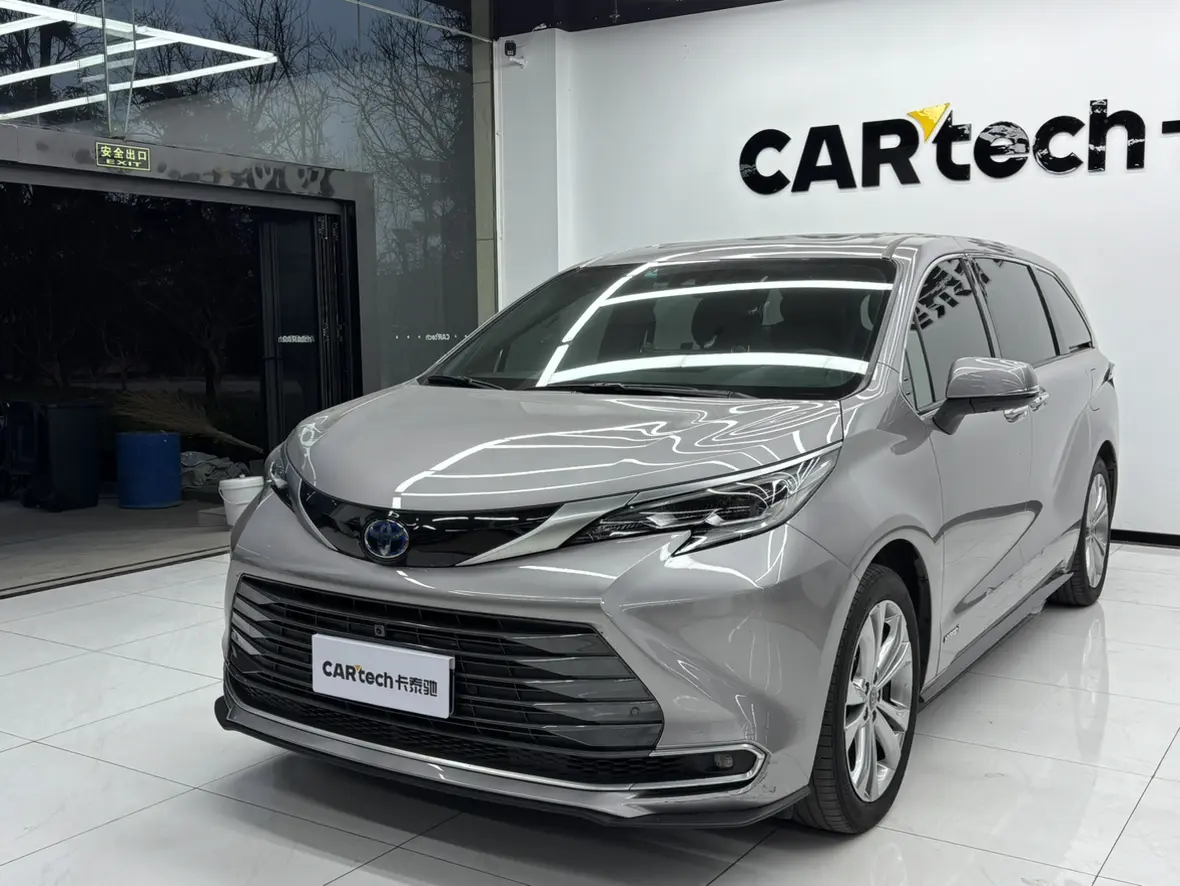 Toyota Sienna  из Китая