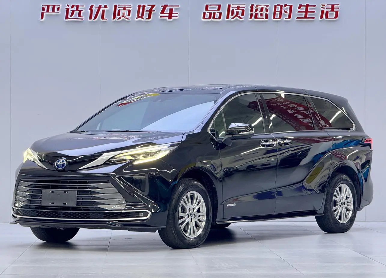 Toyota Sienna  из Китая