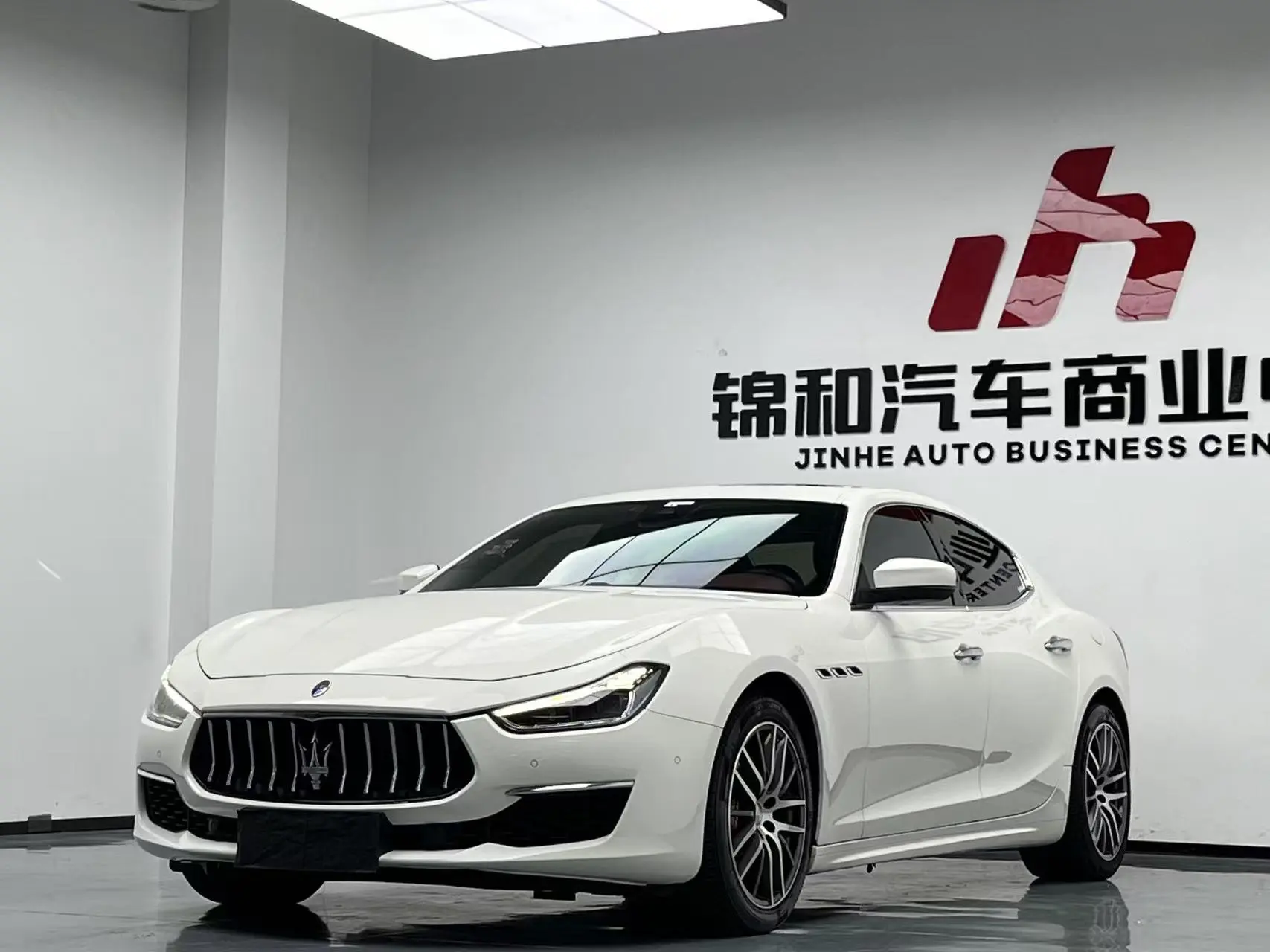 Maserati Ghibli  из Китая