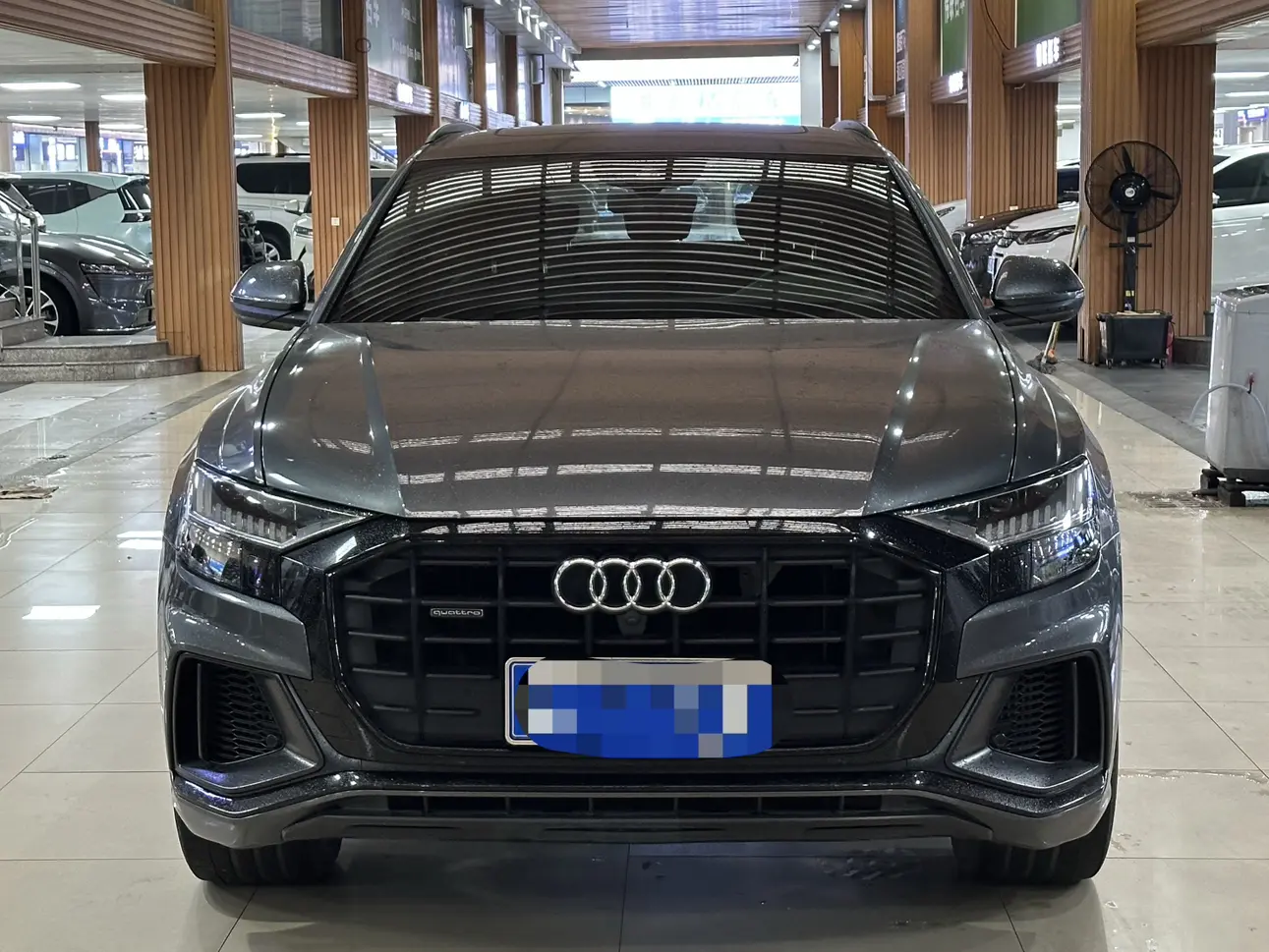 Audi Q8  из Китая