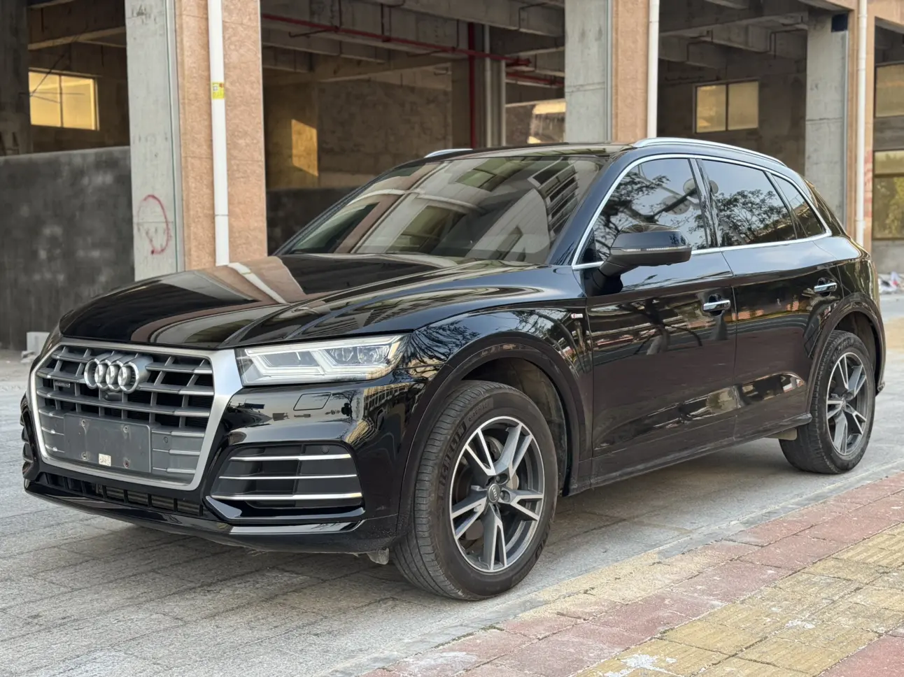 Audi Q5L  из Китая