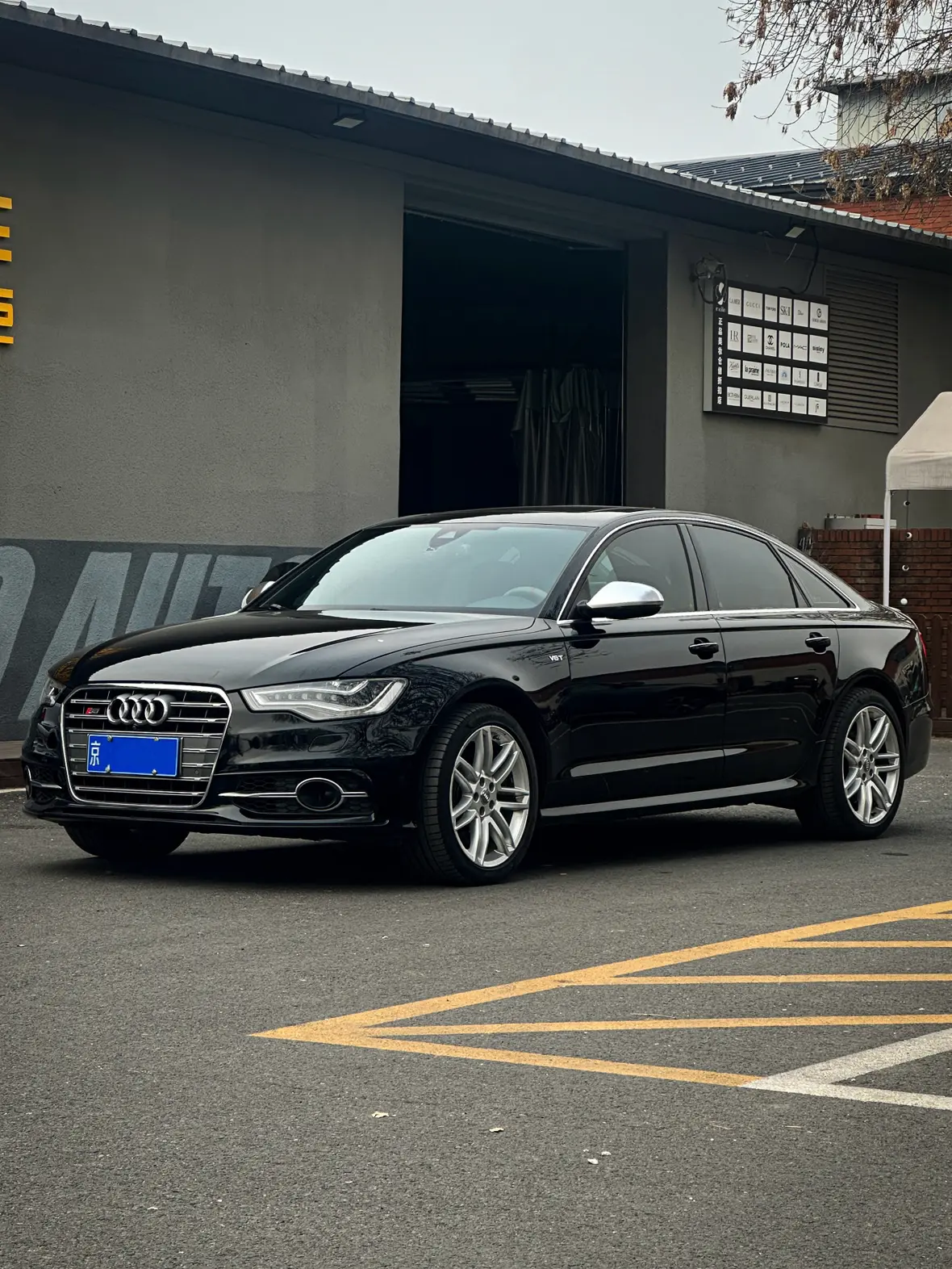 Audi S6  из Китая