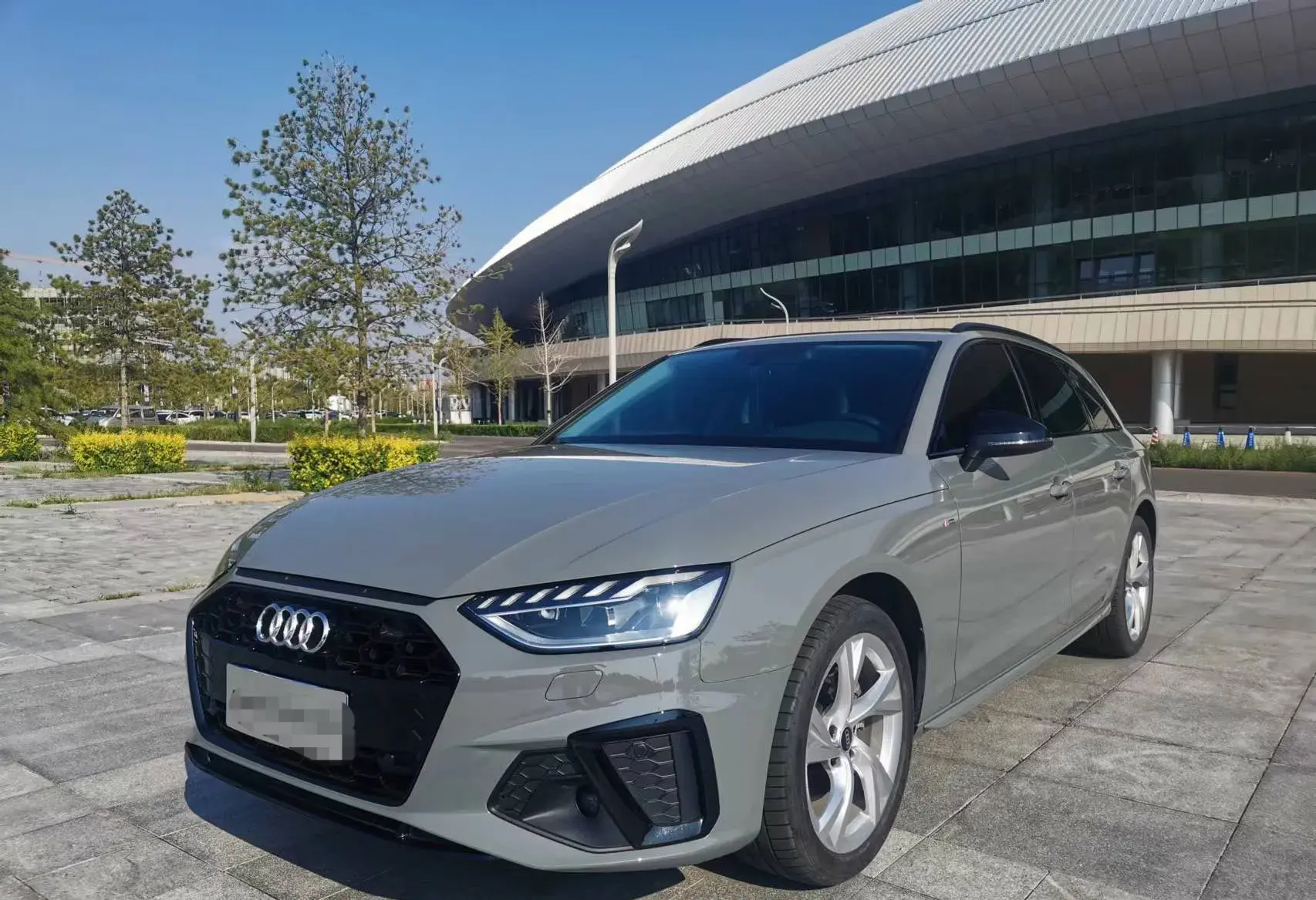 Audi A4  из Китая