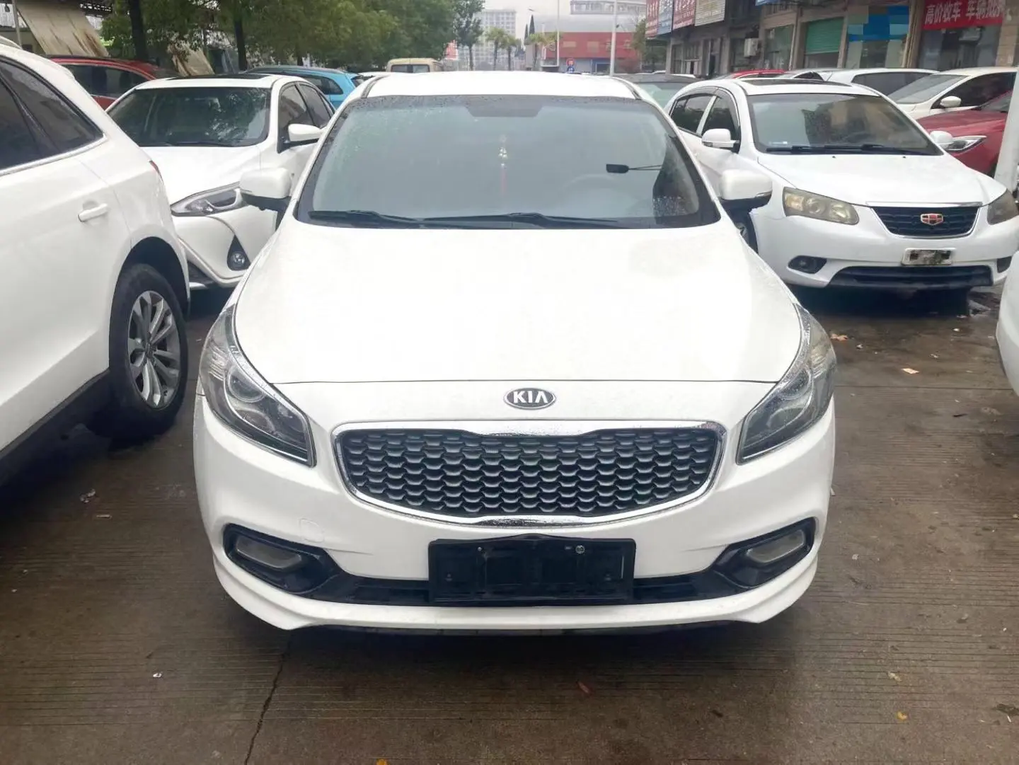 Kia K2  из Китая