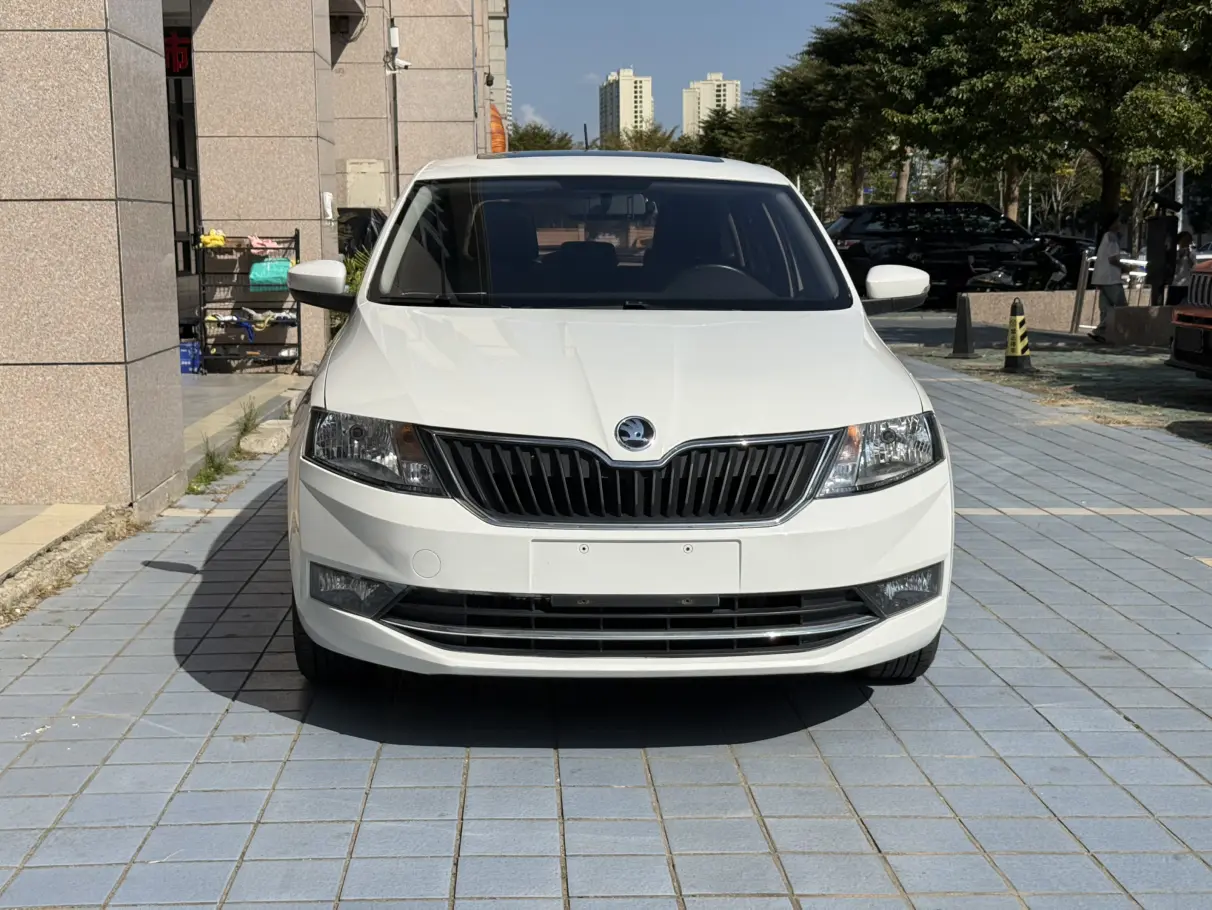 Skoda Xin Dong  из Китая