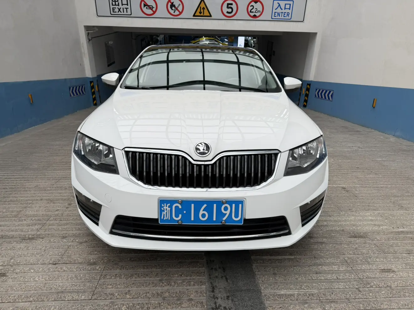 Skoda Octavia  из Китая
