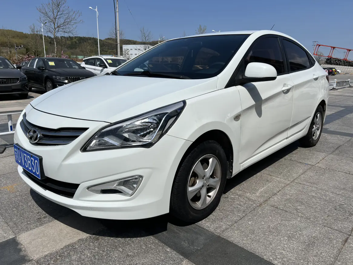 Hyundai Verna (Rena)  из Китая