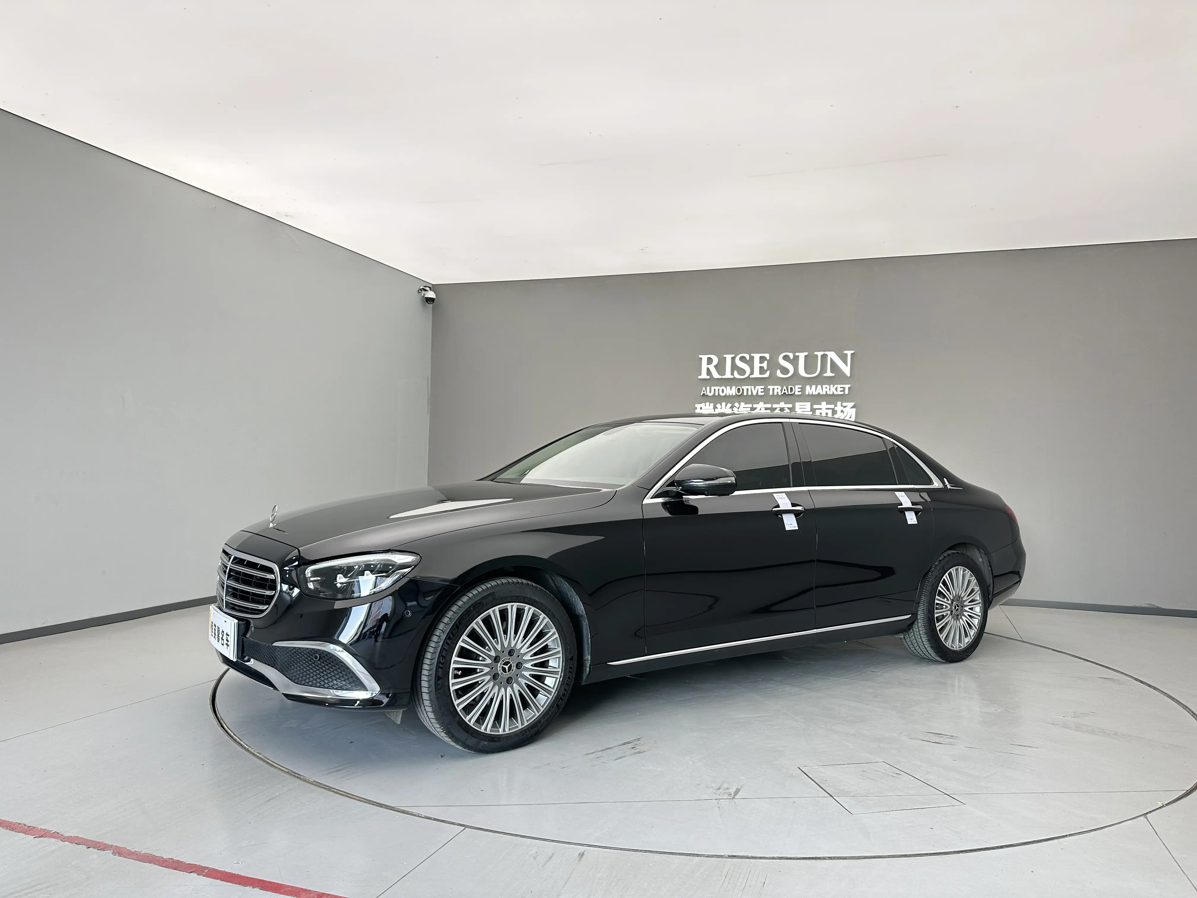 Mercedes-Benz E-Class  из Китая