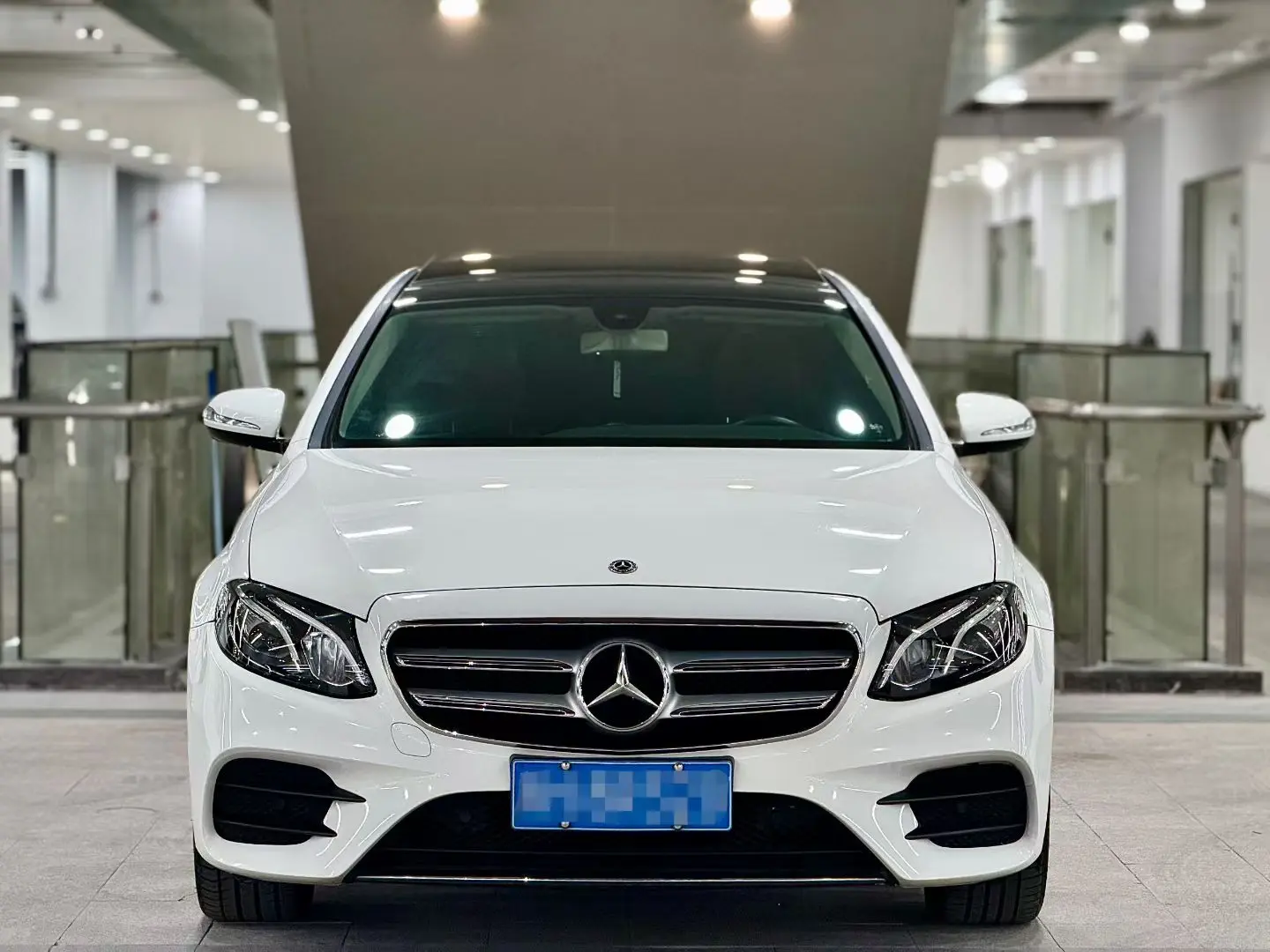 Mercedes-Benz E-Class  из Китая