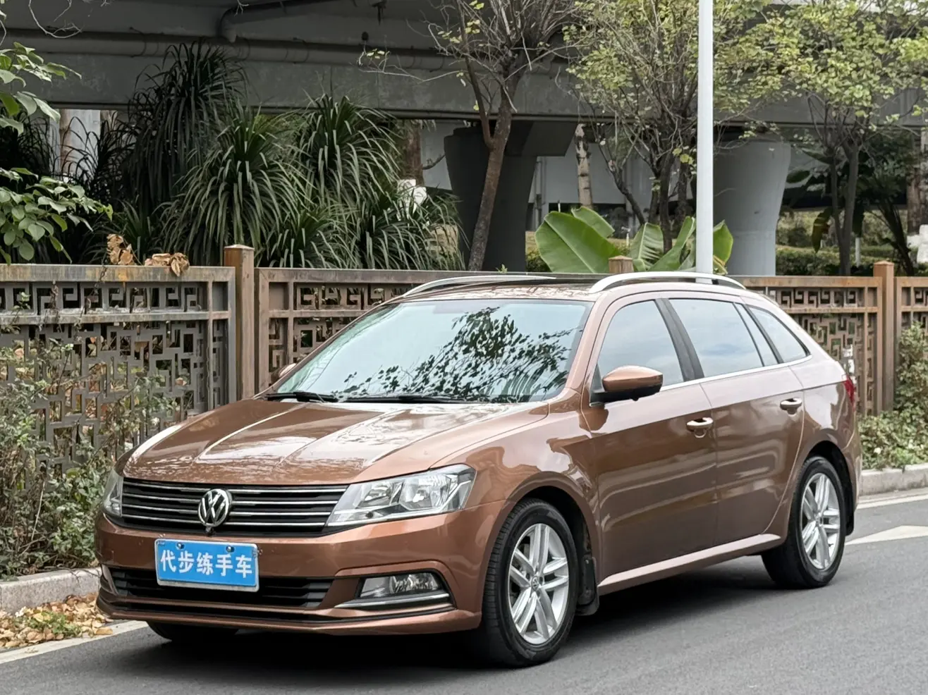 Volkswagen Langxing  из Китая