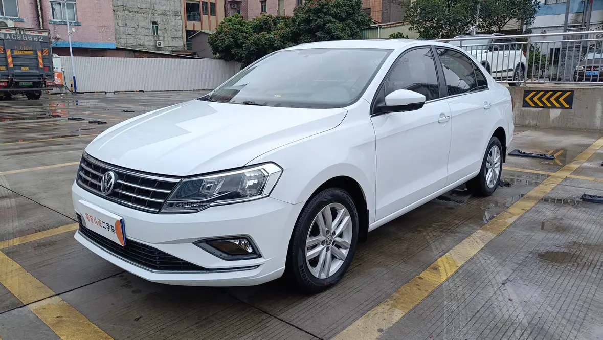 Volkswagen Jetta  из Китая