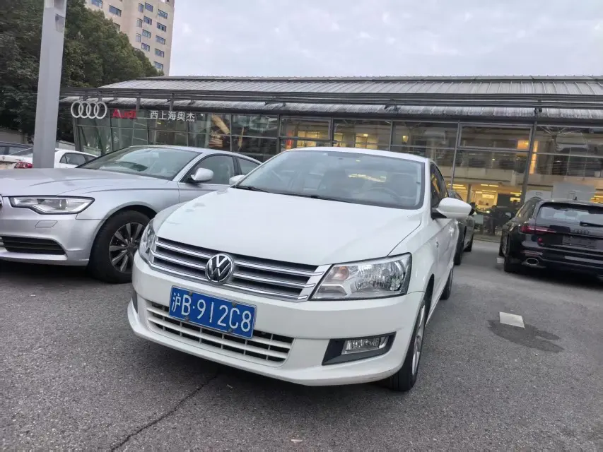Volkswagen Santana  из Китая