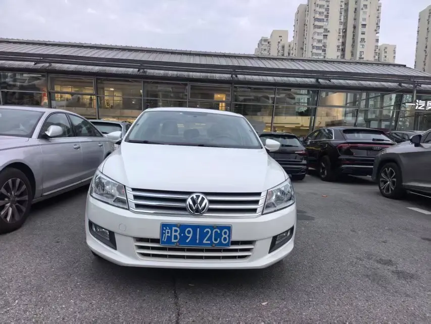 Volkswagen Santana  из Китая