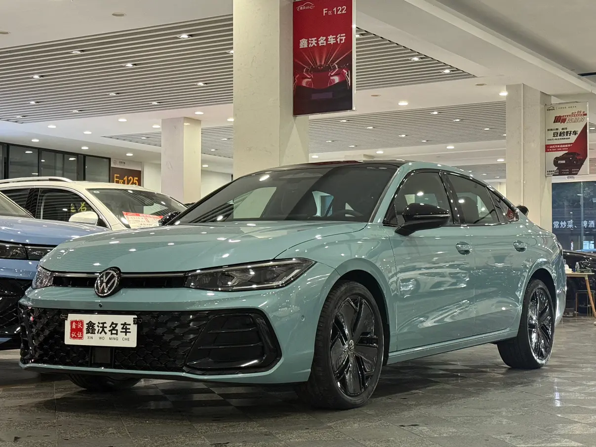 Volkswagen Passat  из Китая