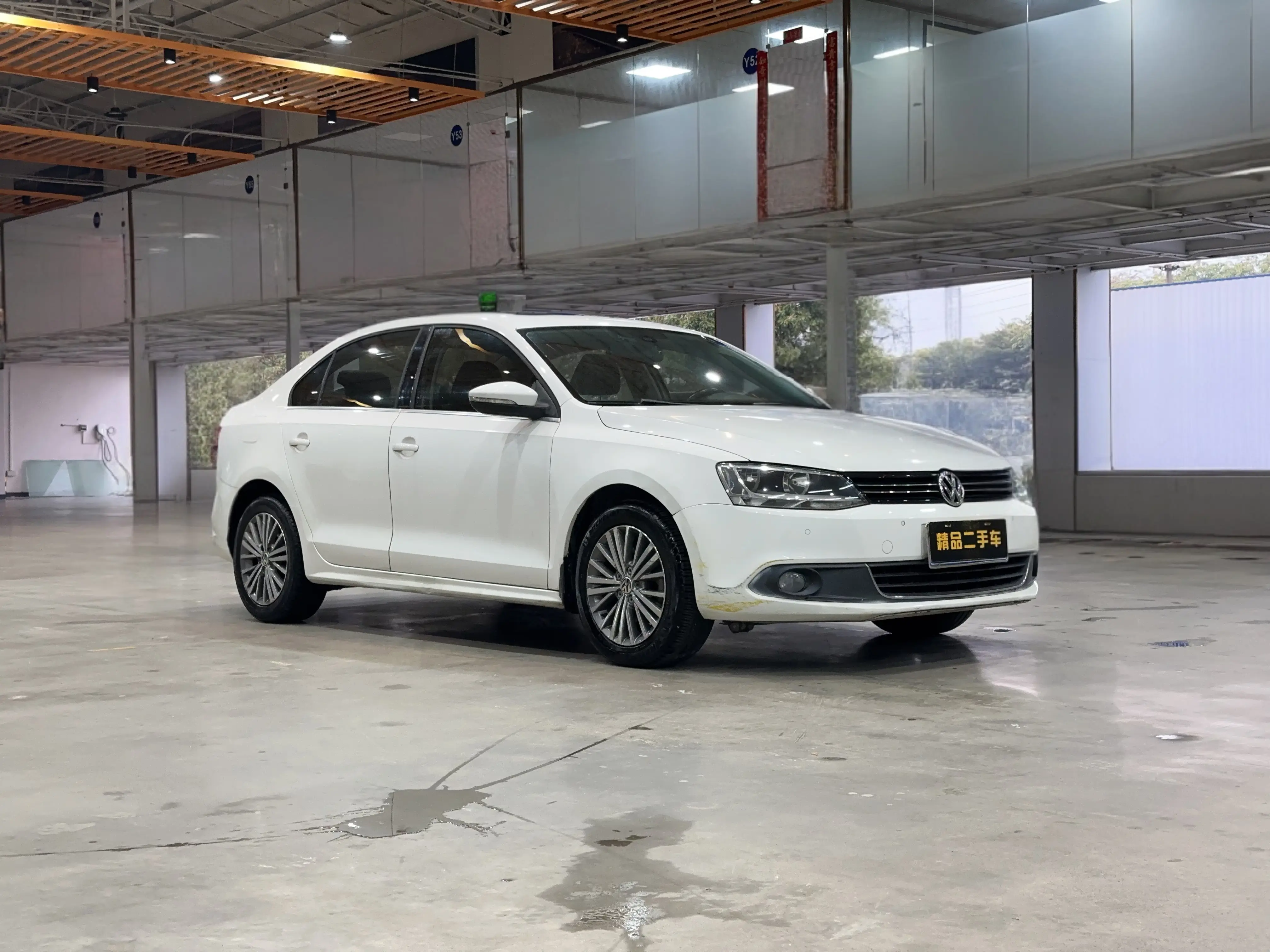 Volkswagen Sagitar  из Китая