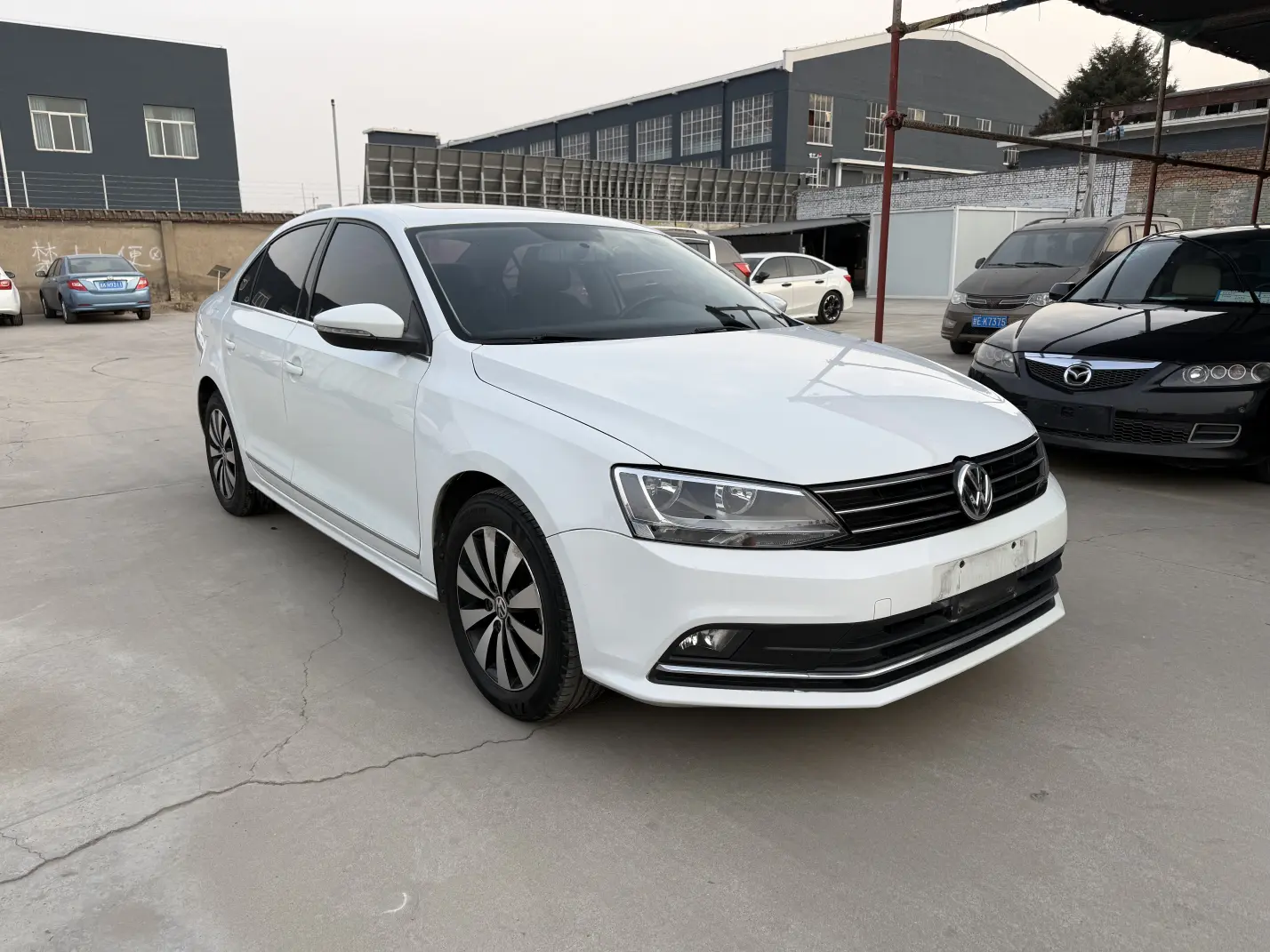 Volkswagen Sagitar  из Китая