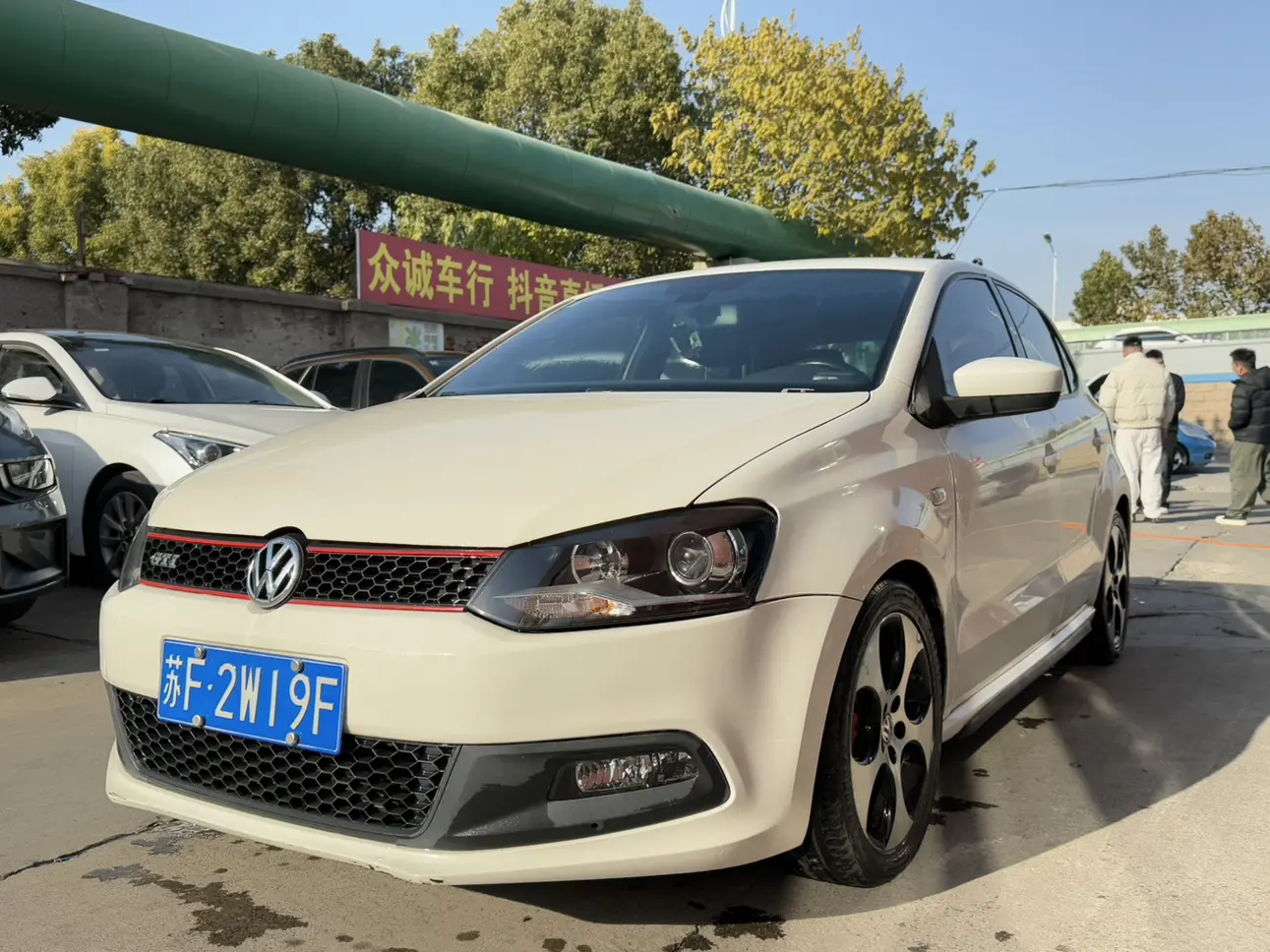 Volkswagen Polo  из Китая