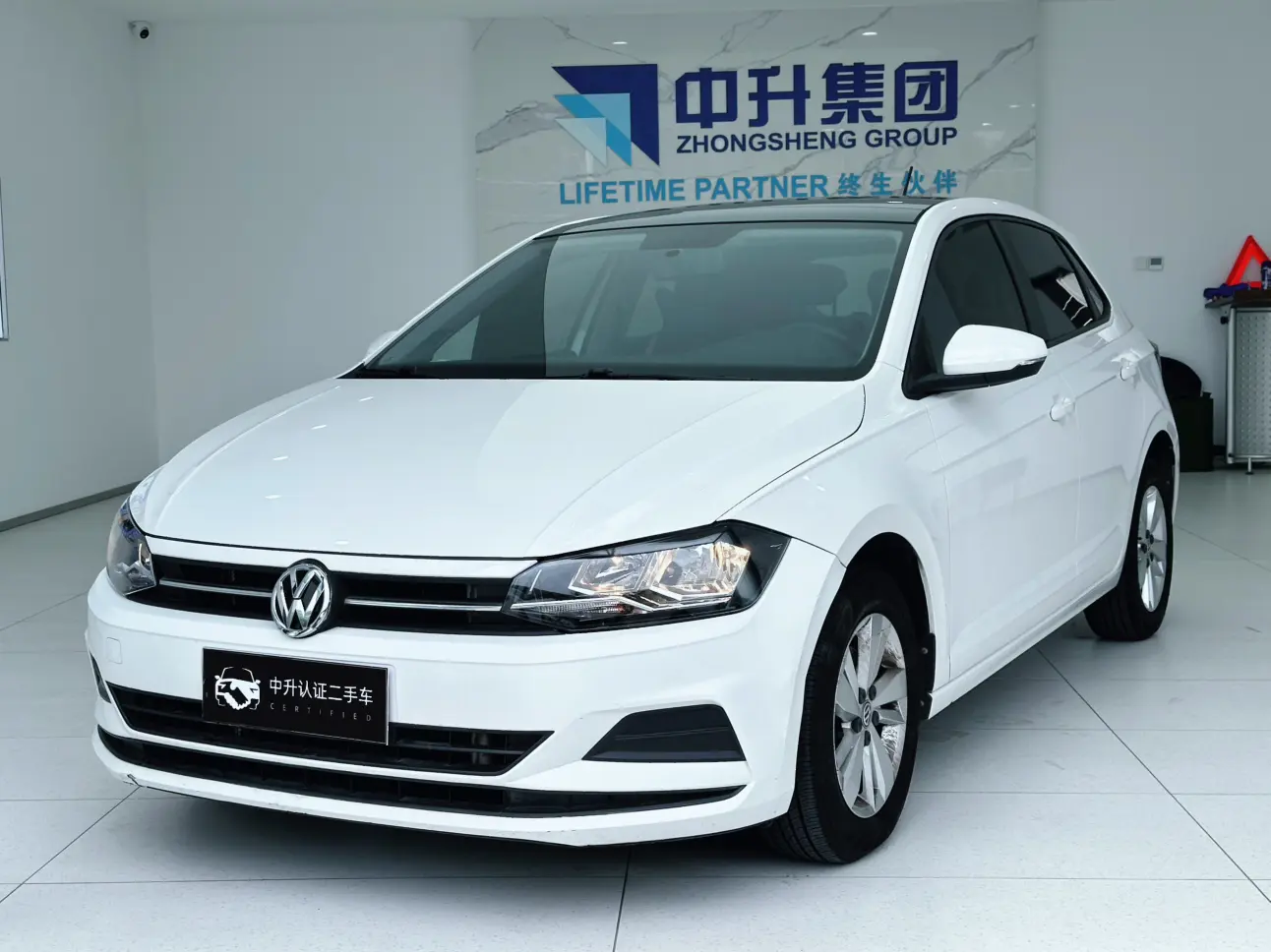 Volkswagen Polo  из Китая