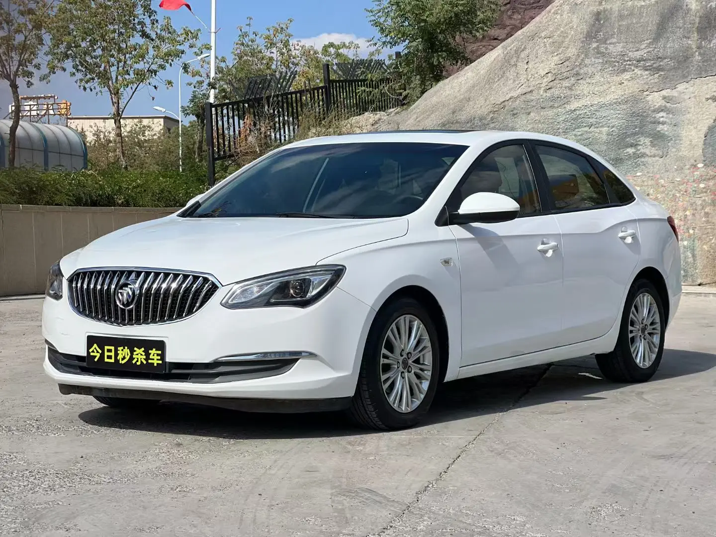 Buick Yinglang  из Китая