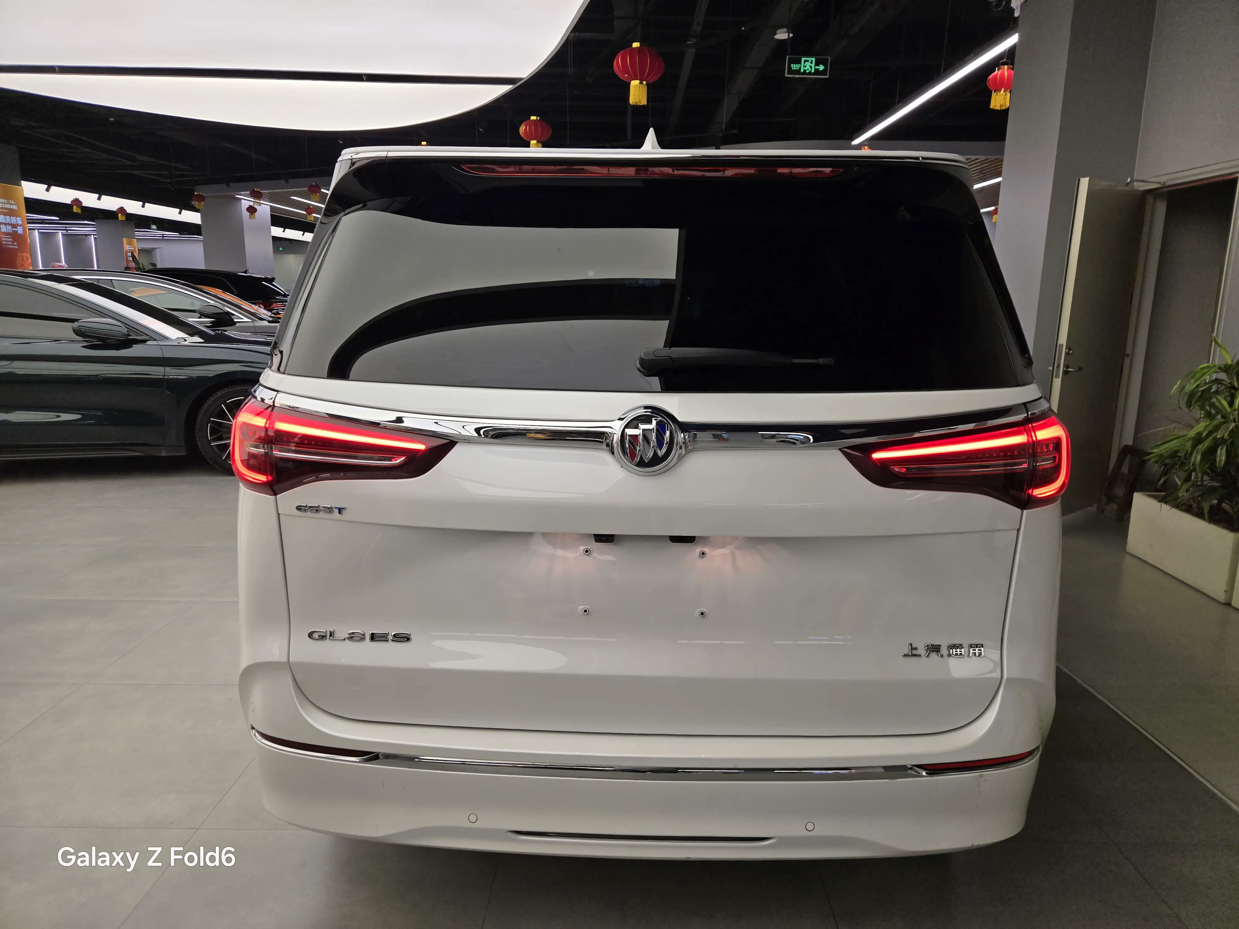 Buick GL8  из Китая