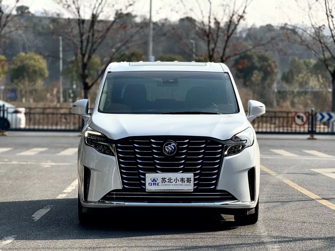 Buick GL8  из Китая