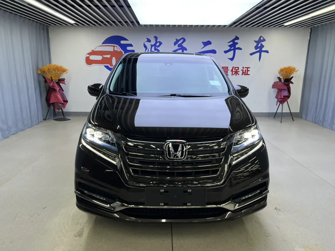 Honda Elysion (Alison)  из Китая