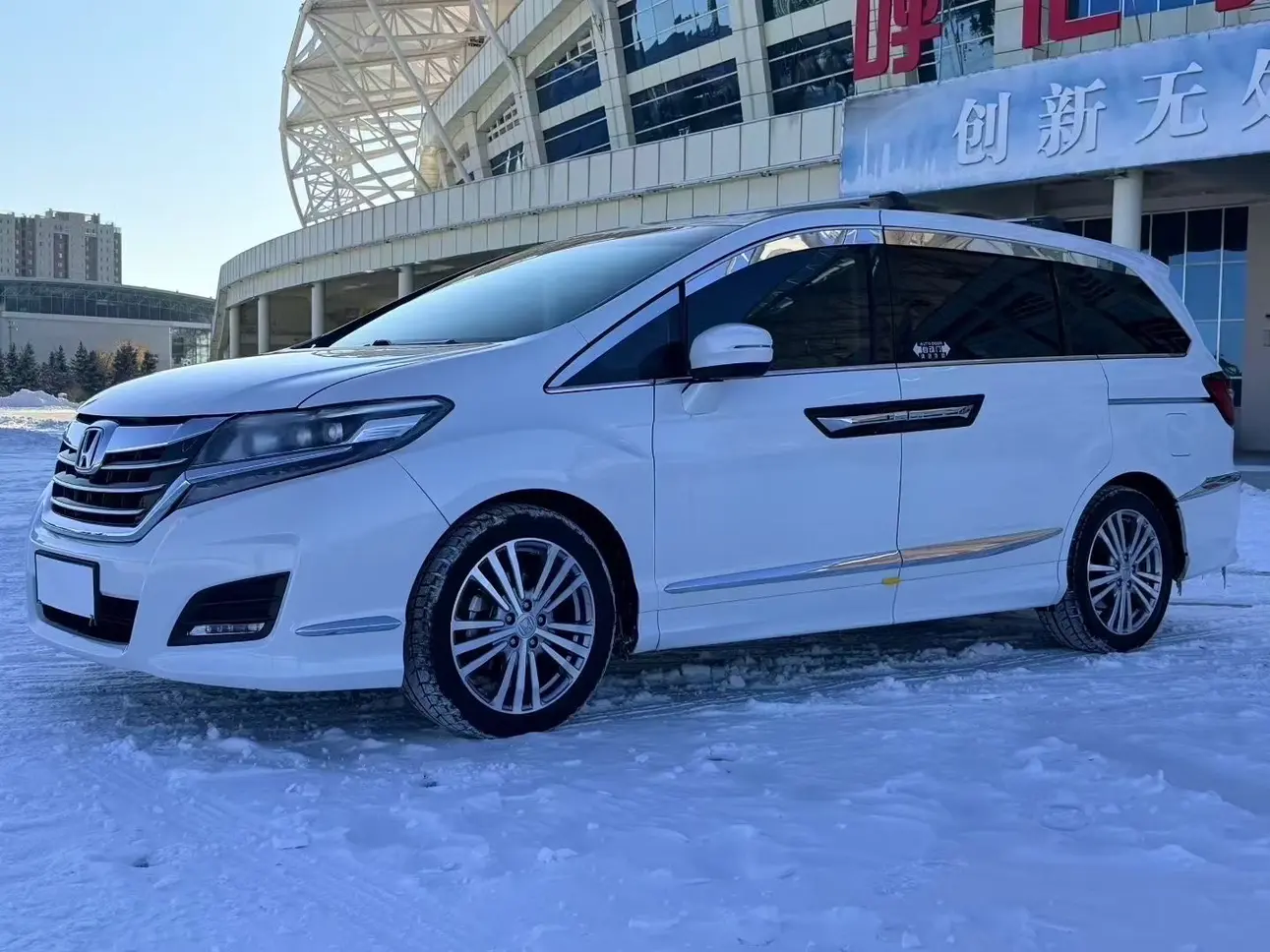 Honda Elysion (Alison)  из Китая