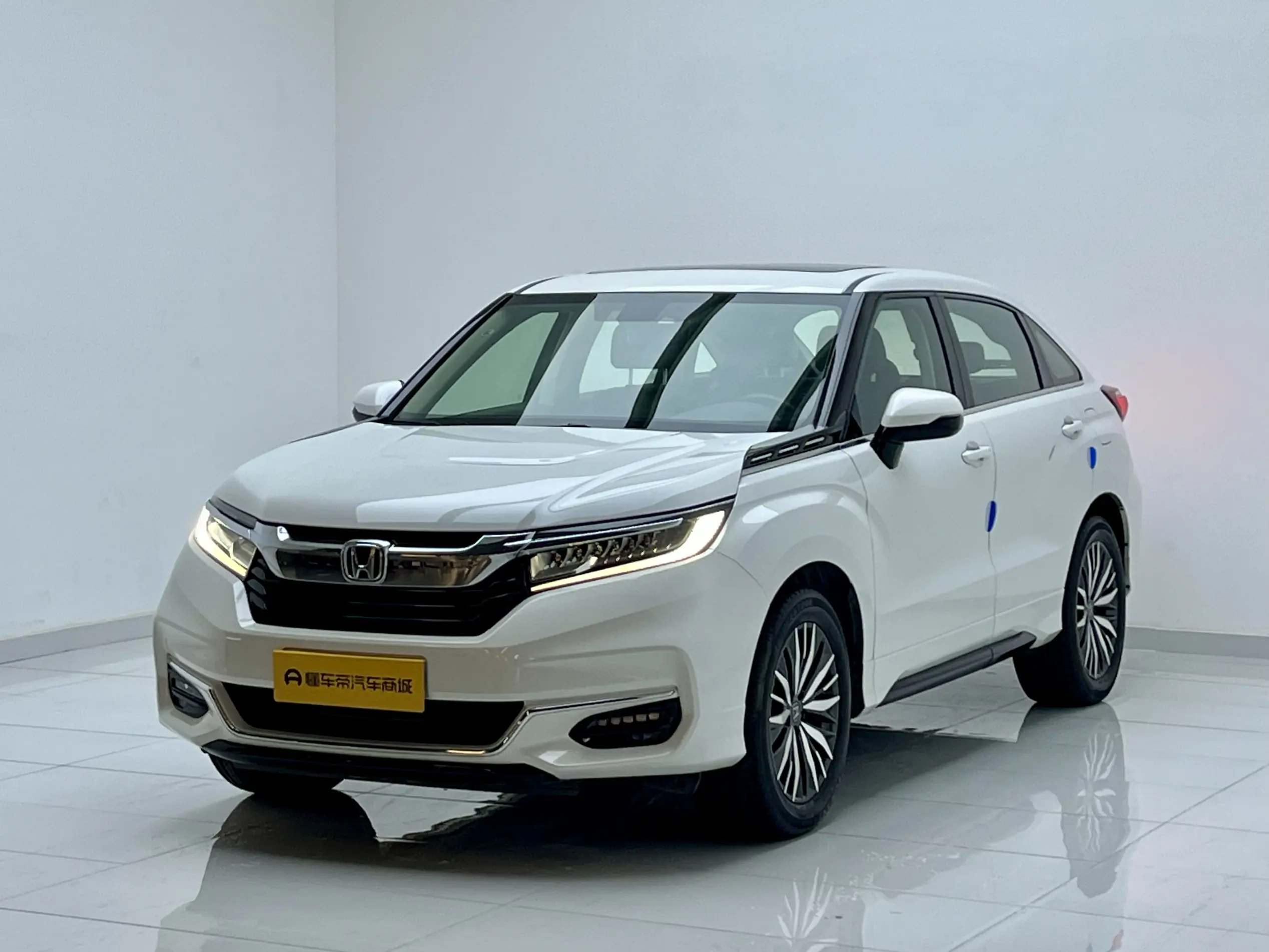 Honda Avancier (Crown Road)  из Китая