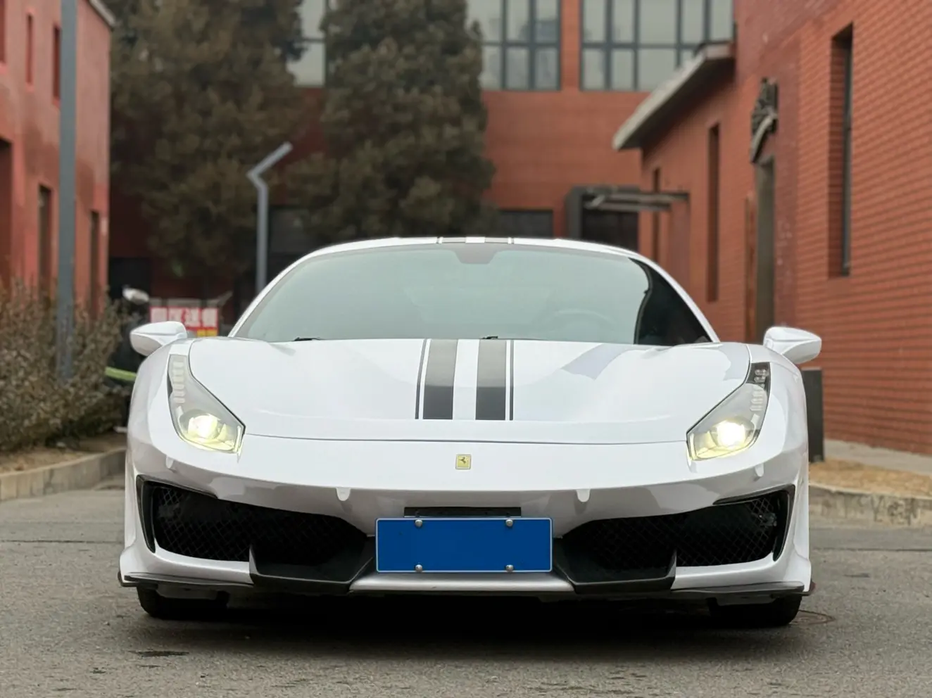 Ferrari 488  из Китая