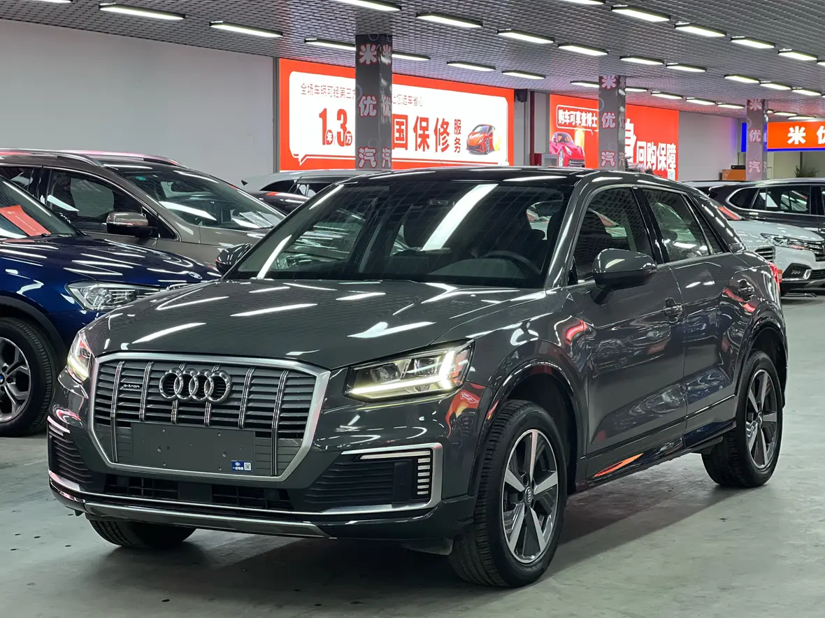 Audi Q2L e-tron  из Китая