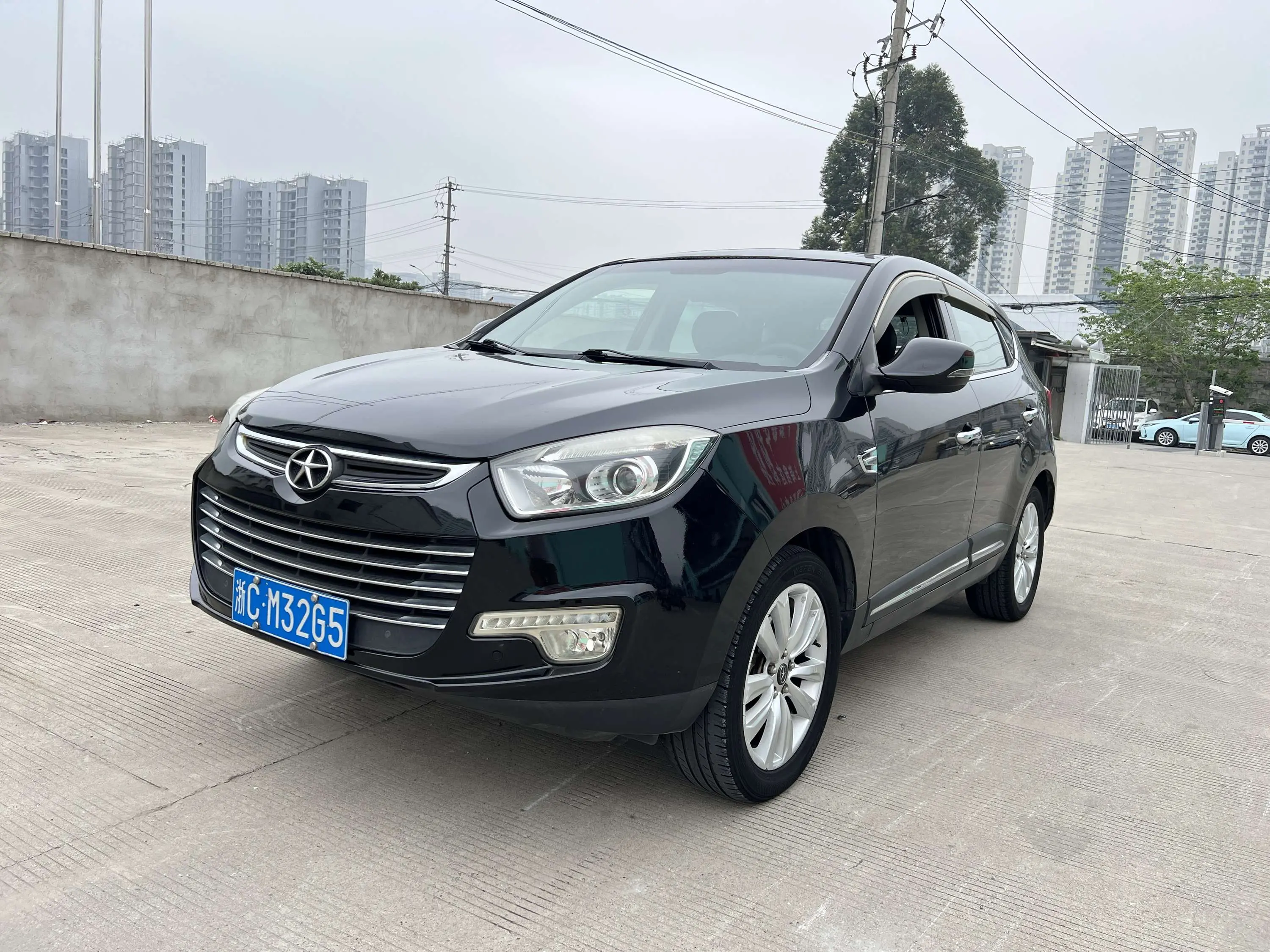 Jiangxi Ruifeng S5  из Китая