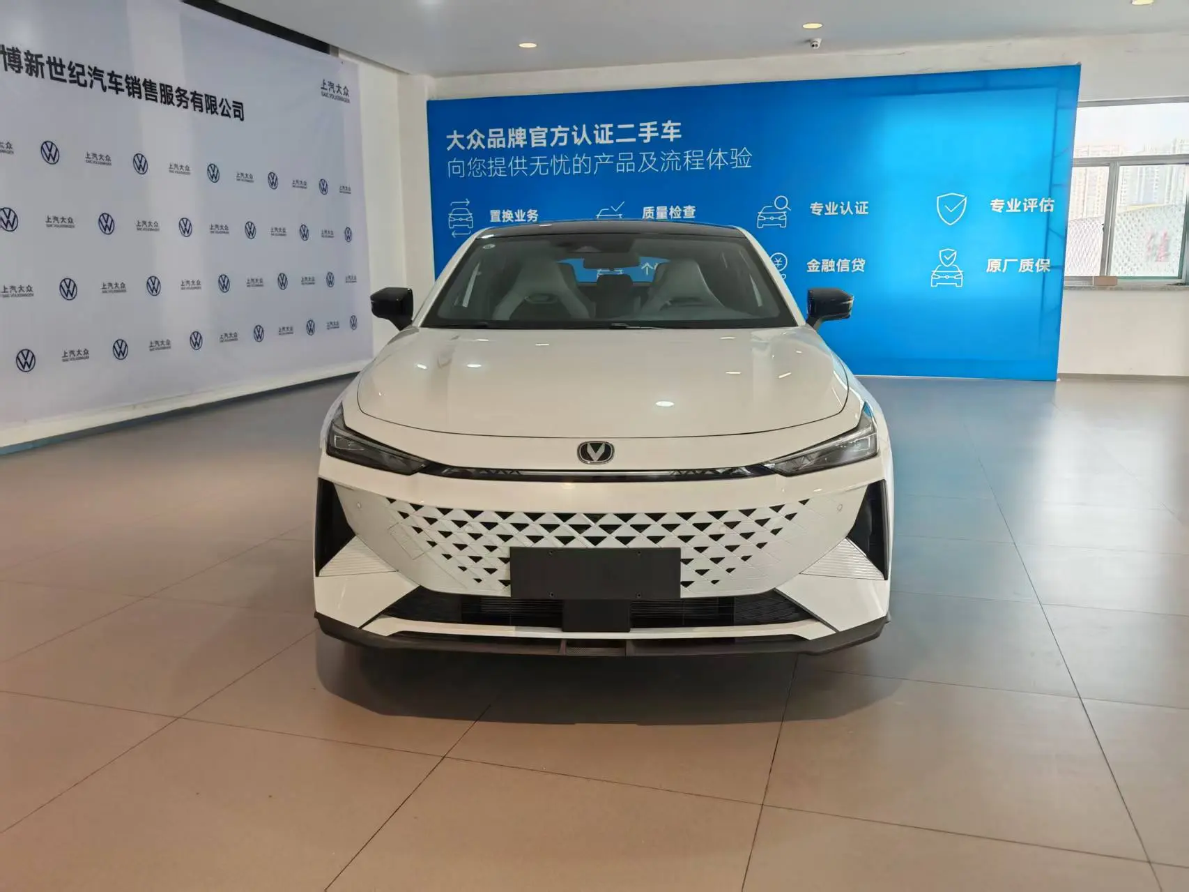 Changan UNI-V  из Китая