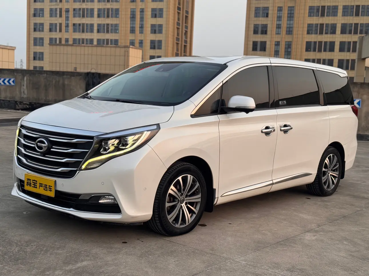 GAC Trumpchi M8  из Китая