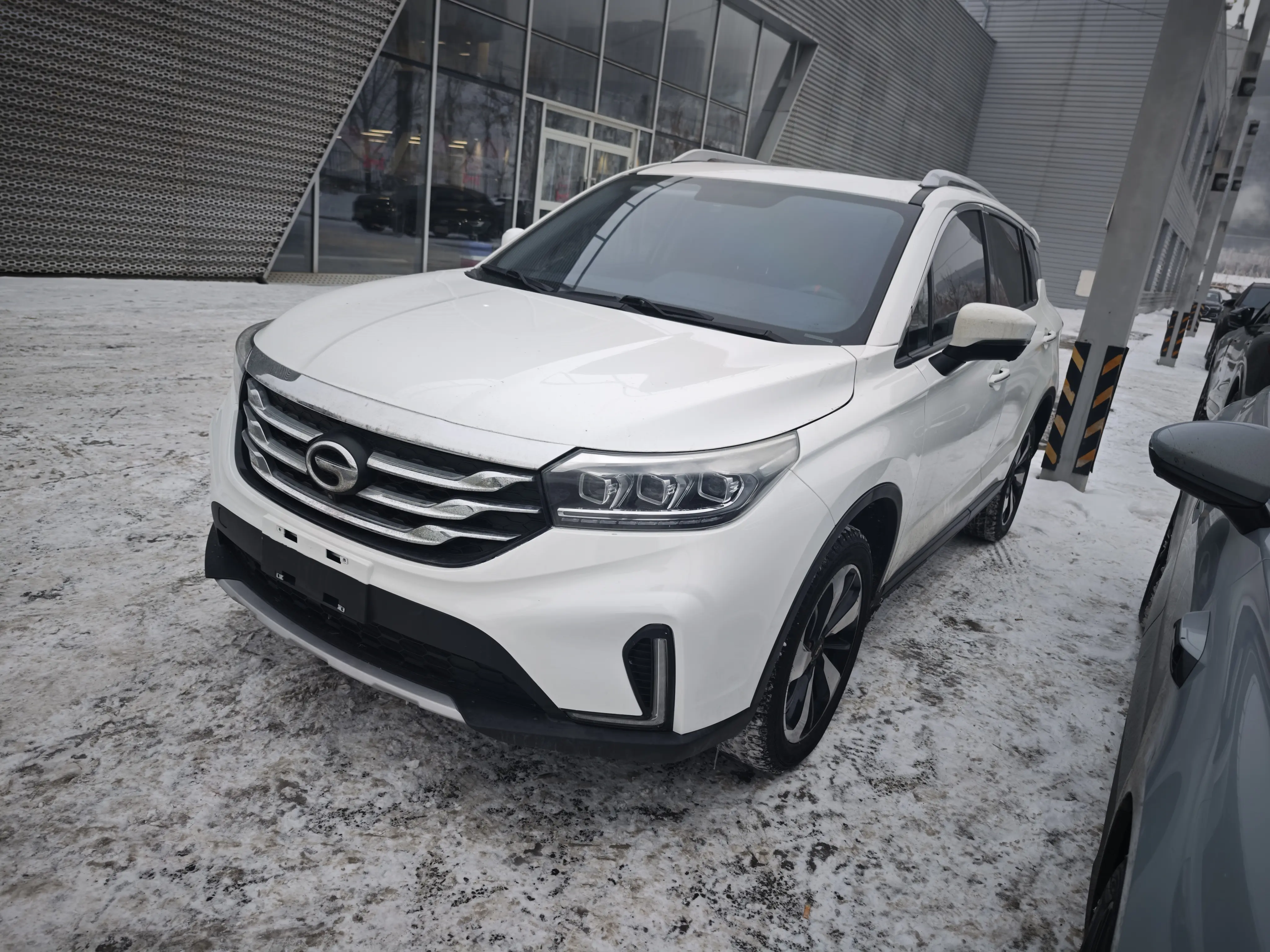 GAC Trumpchi GS4  из Китая