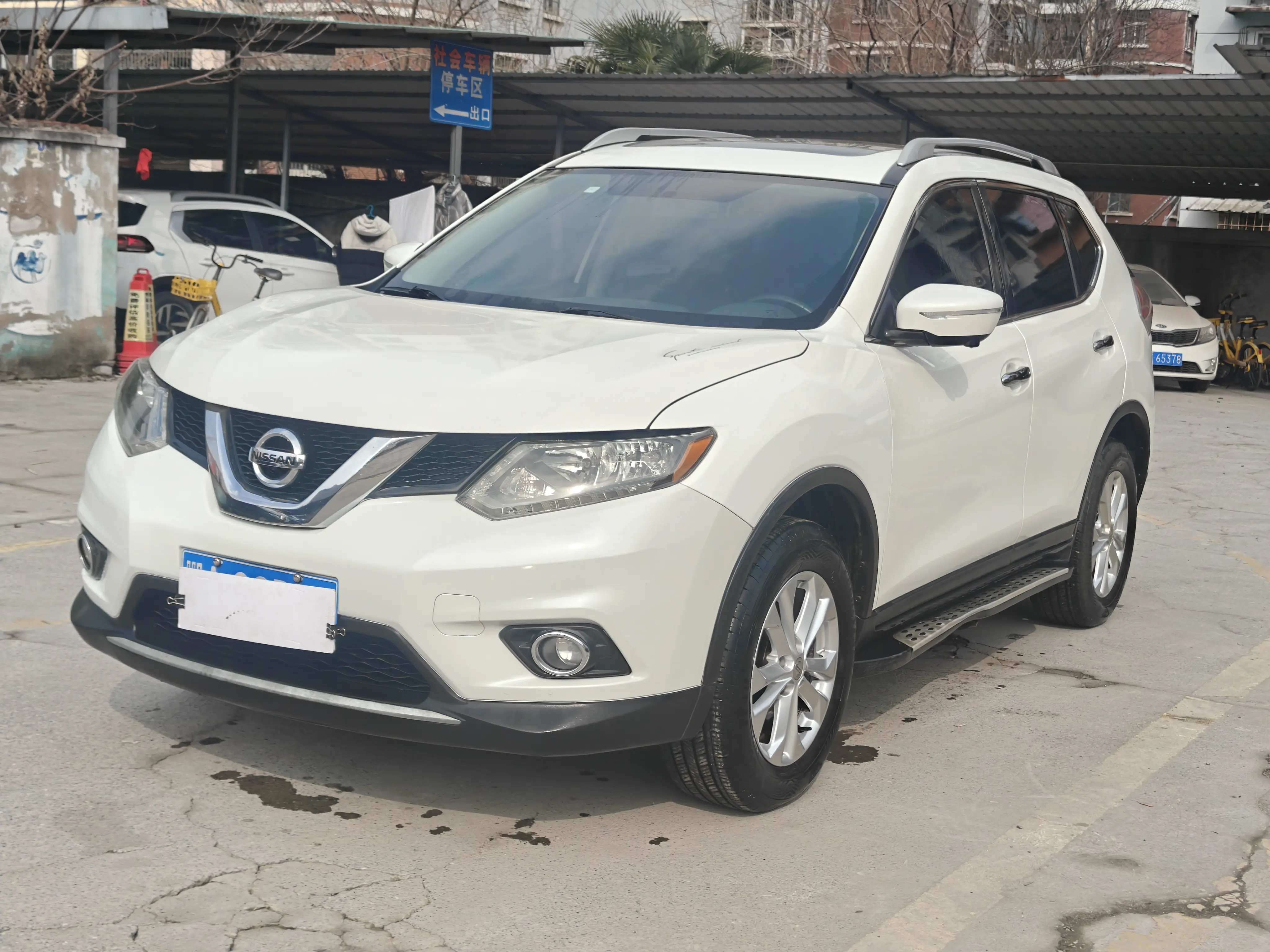 Nissan X-Trail (Qijun)  из Китая
