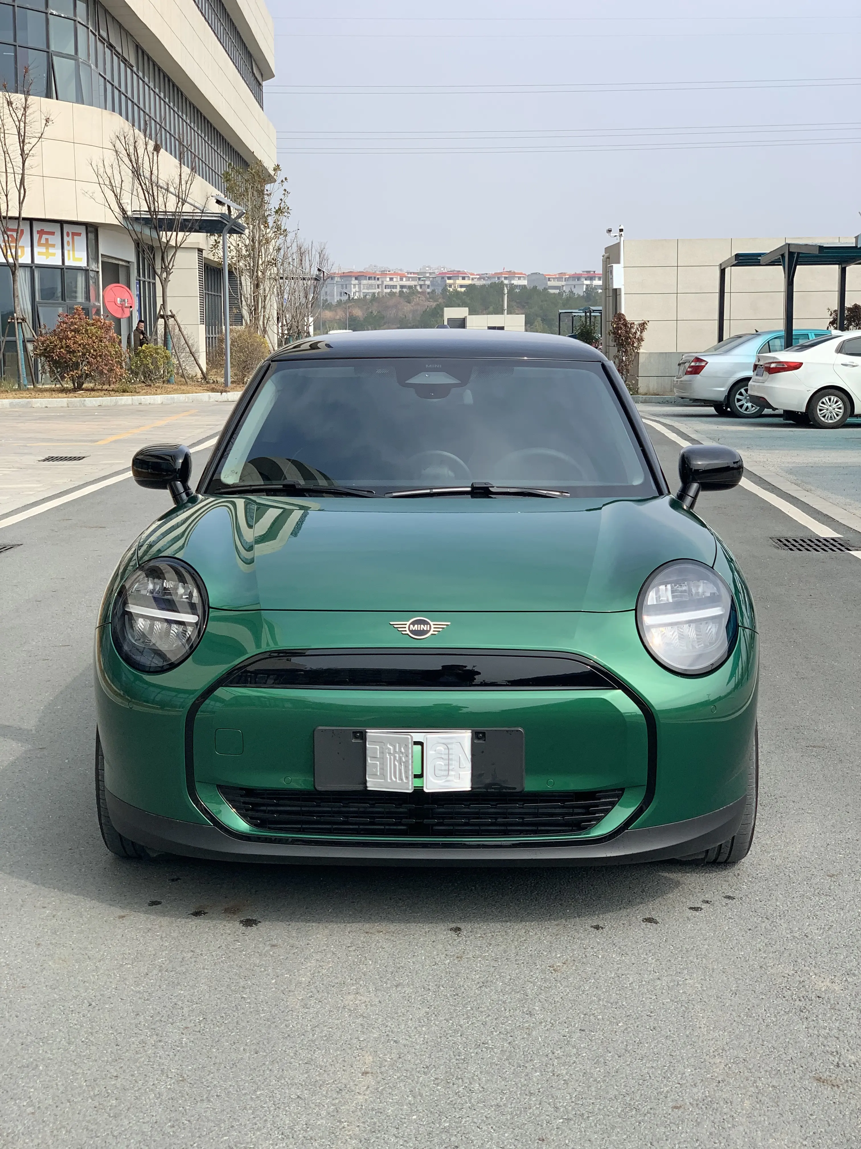 MINI ELECTRIC  COOPER  из Китая